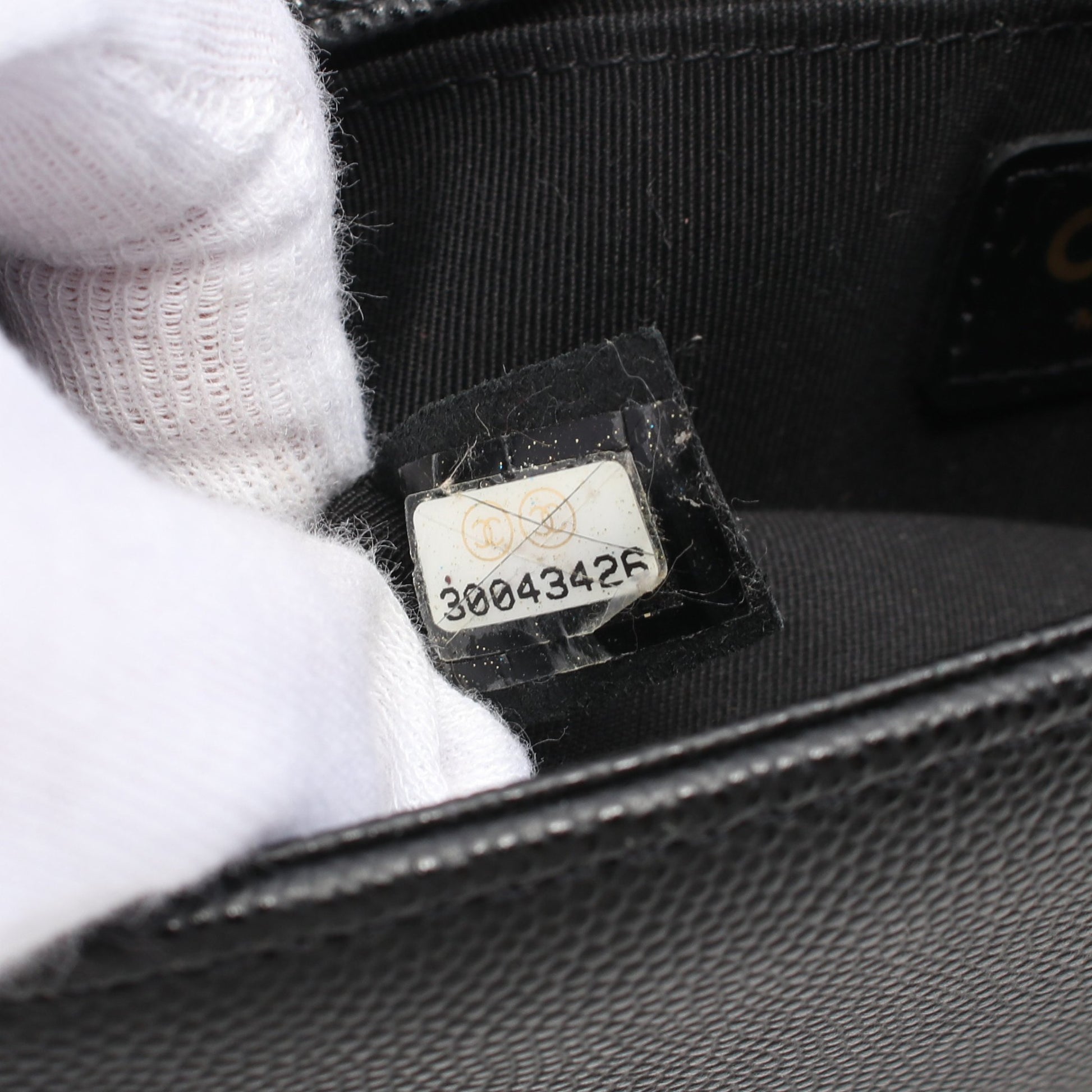 ボーイシャネル スモール チェーンショルダーバッグ キャビアスキン ブラック ゴールド金具 シャネル バッグ CHANEL