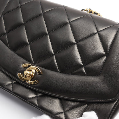 マトラッセ ダイアナフラップ チェーンショルダーバッグ ラムスキン ブラック ゴールド金具 シャネル バッグ CHANEL