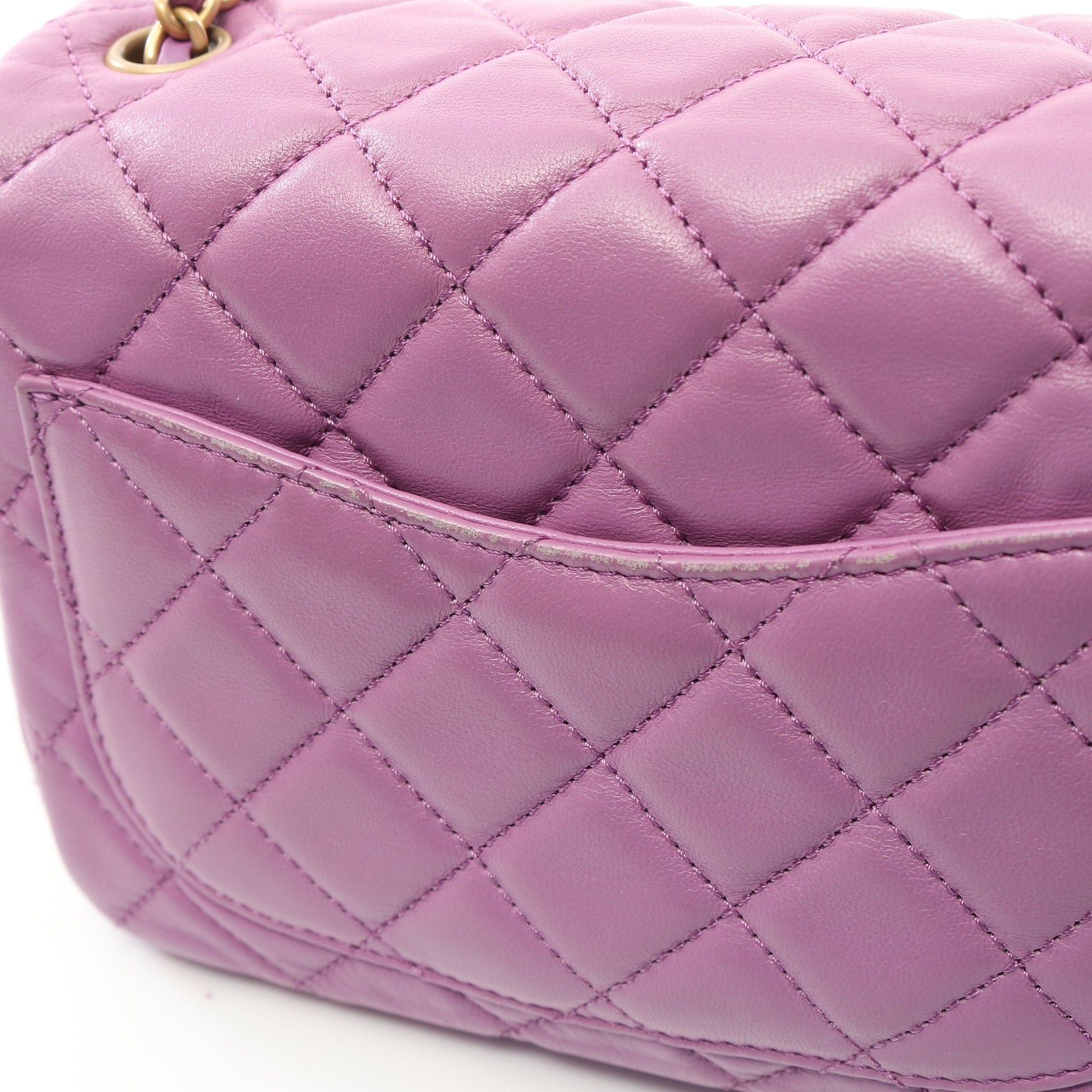 チェーンショルダーバッグ ラムスキン パープル ゴールド金具 シャネル バッグ CHANEL