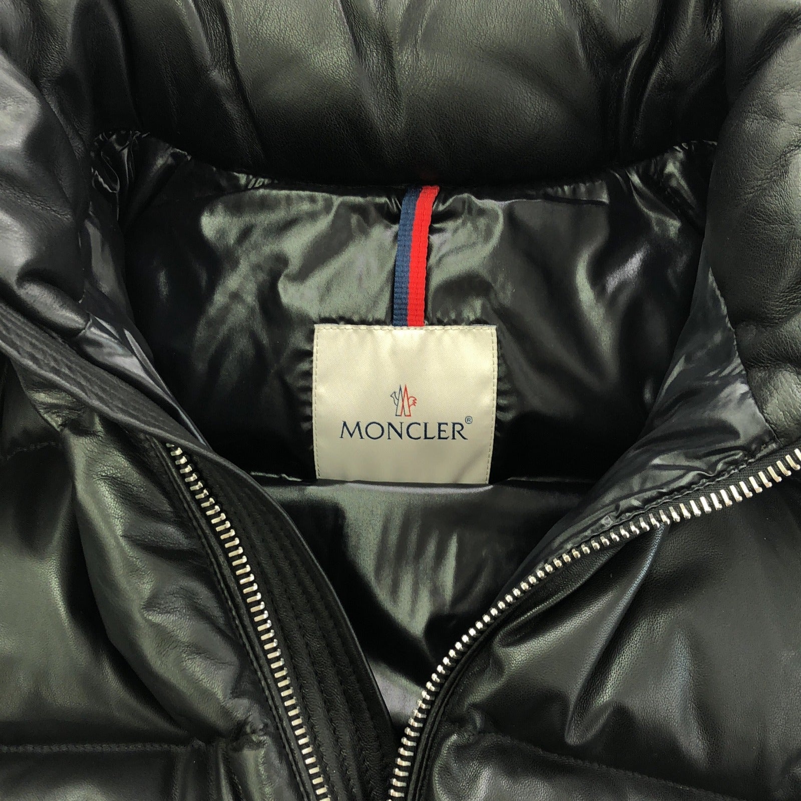 ダウンジャケット ダウンジャケット レザー ブラック モンクレール アウター MONCLER