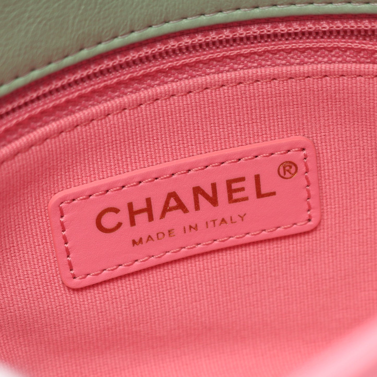マトラッセ チェーンショルダーバッグ レザー ライトグリーン ピンク マルチカラー ゴールド金具 シャネル バッグ CHANEL