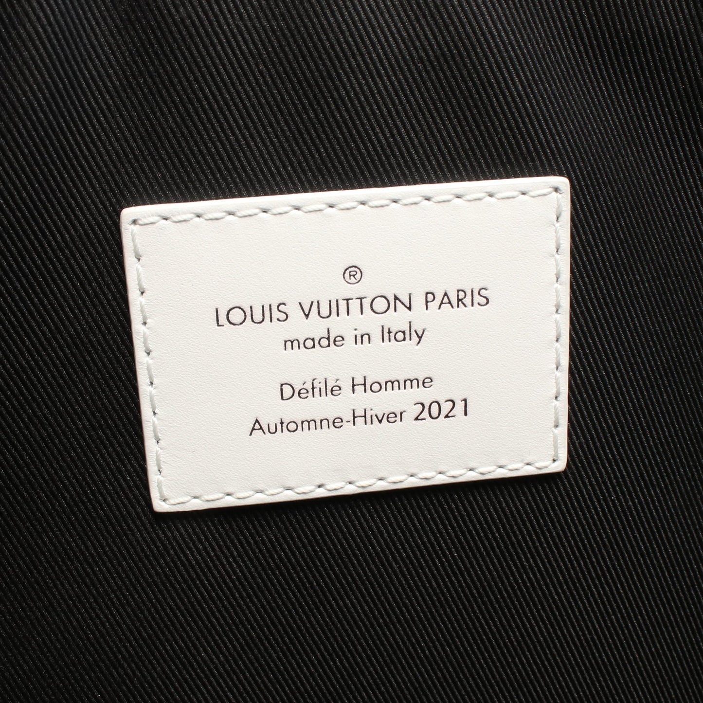 エブリデイLV ニュースペーパー クラッチバッグ レザー オフホワイト マルチカラー ルイヴィトン バッグ LOUIS VUITTON