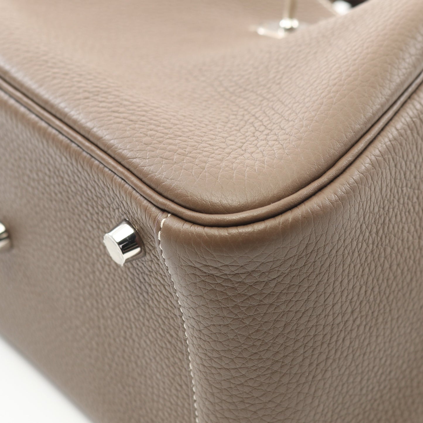 リンディ26 エトゥープ ショルダーバッグ トリヨンクレマンス グレーブラウン シルバー金具 Z刻印 エルメス バッグ HERMES