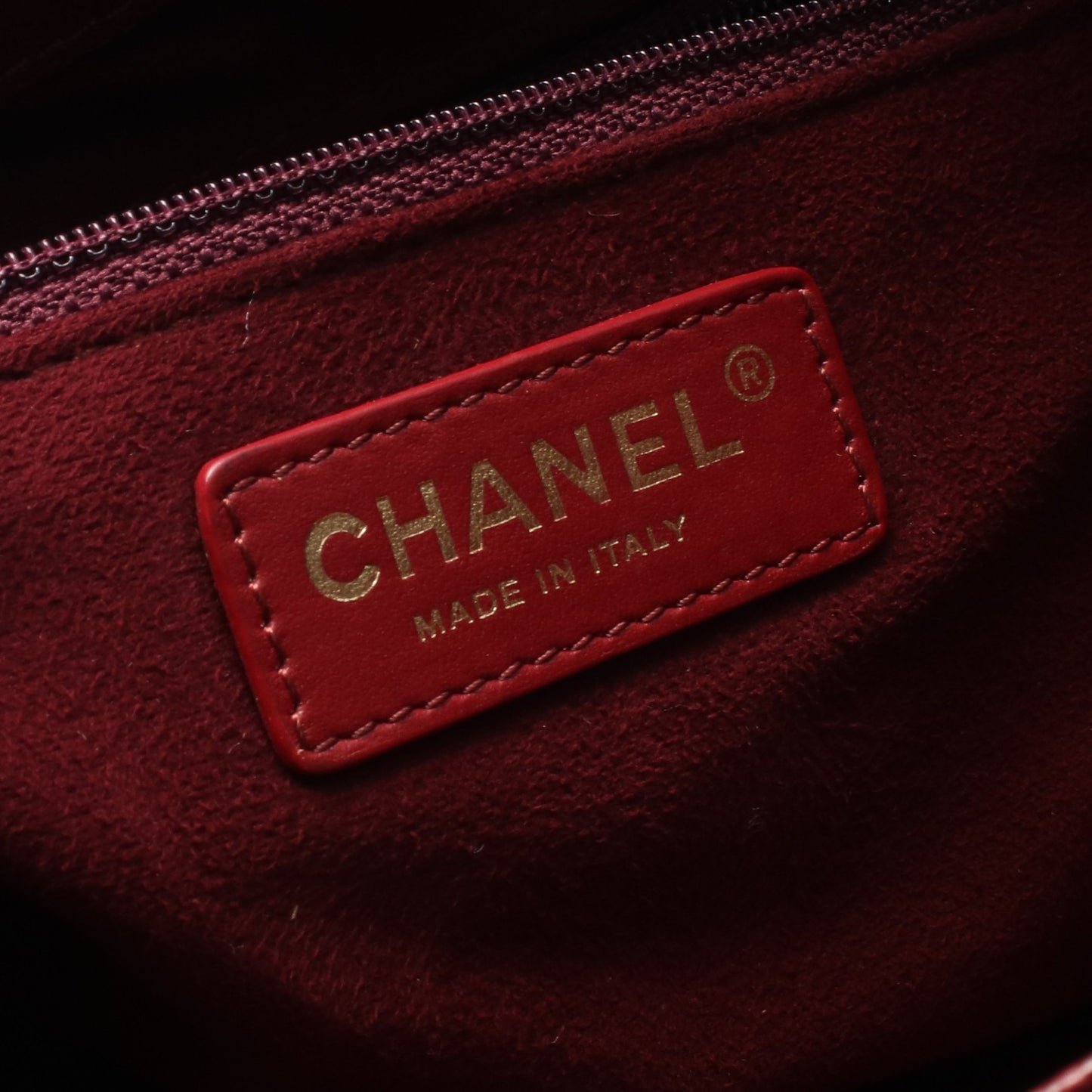 ドーヴィル チェーンショルダーバッグ キャビアスキン ボルドー ゴールド金具 スタッズ 巾着 シャネル バッグ CHANEL