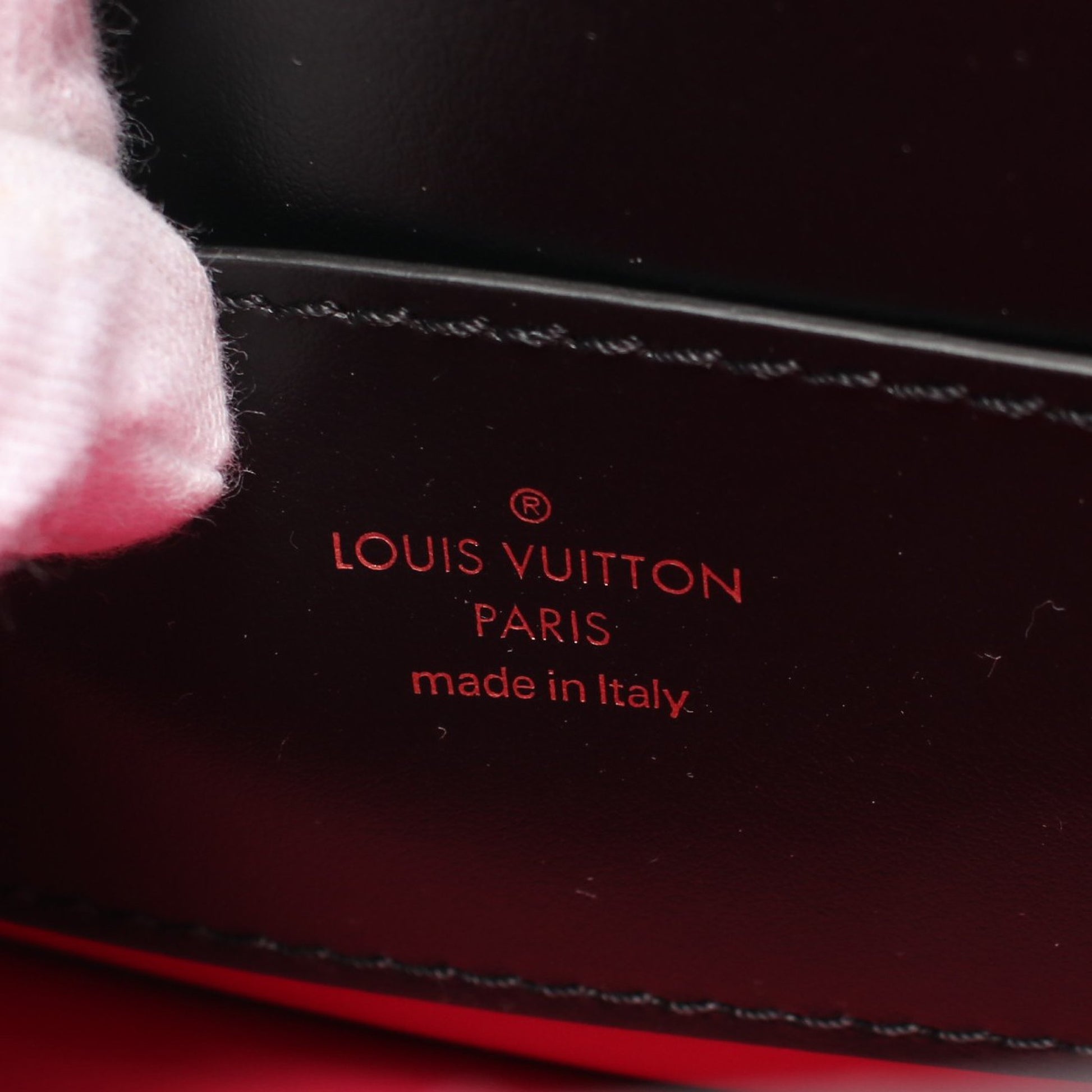 LV PONT9 LVポンヌフ ノワール ショルダーバッグ レザー ブラック ルイヴィトン バッグ LOUIS VUITTON