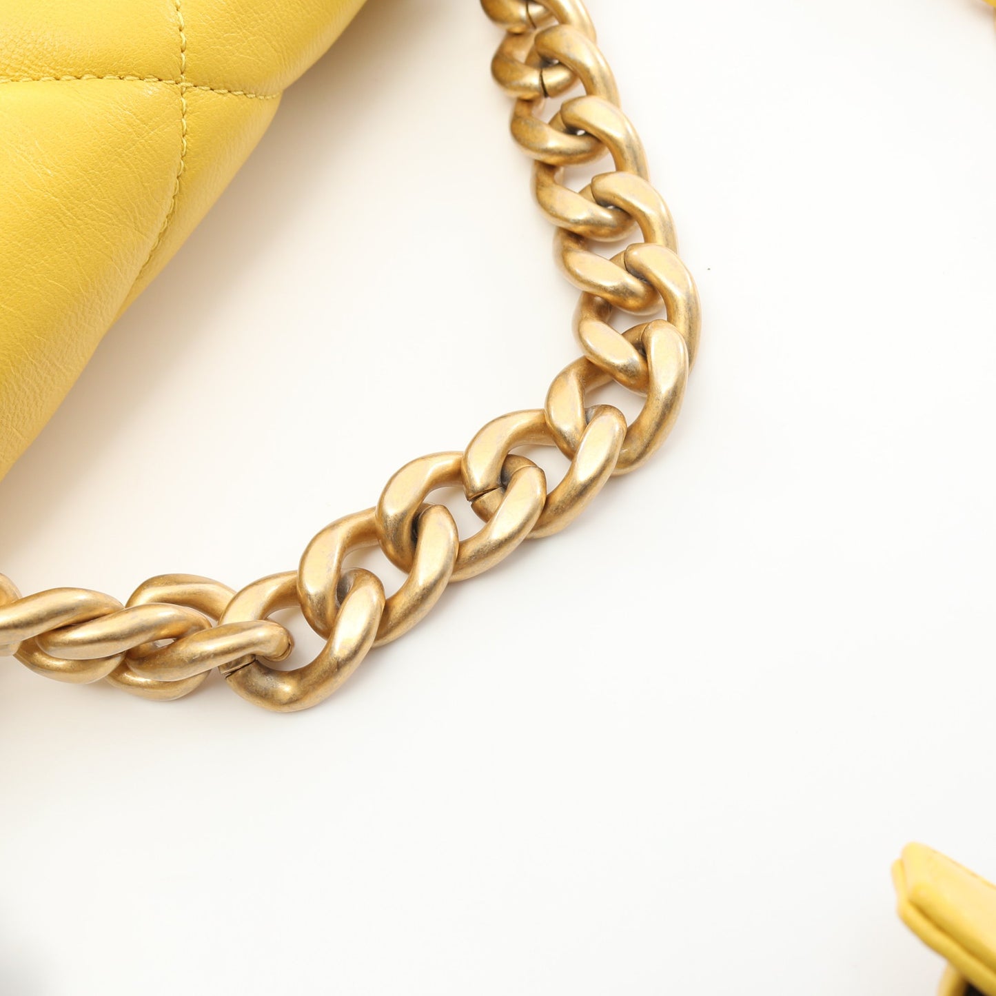 19 ディズヌフ マトラッセ チェーンショルダーバッグ ラムスキン イエロー コンビ金具 2WAY シャネル バッグ CHANEL