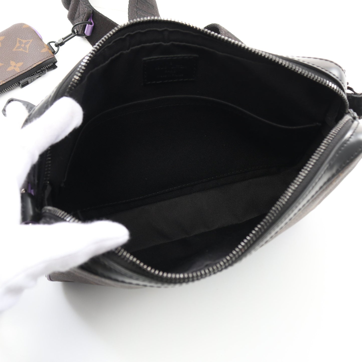 トリオ メッセンジャー モノグラムマカサー ショルダーバッグ PVC レザー ブラウン ブラック パープル ルイヴィトン バッグ LOUIS VUITTON