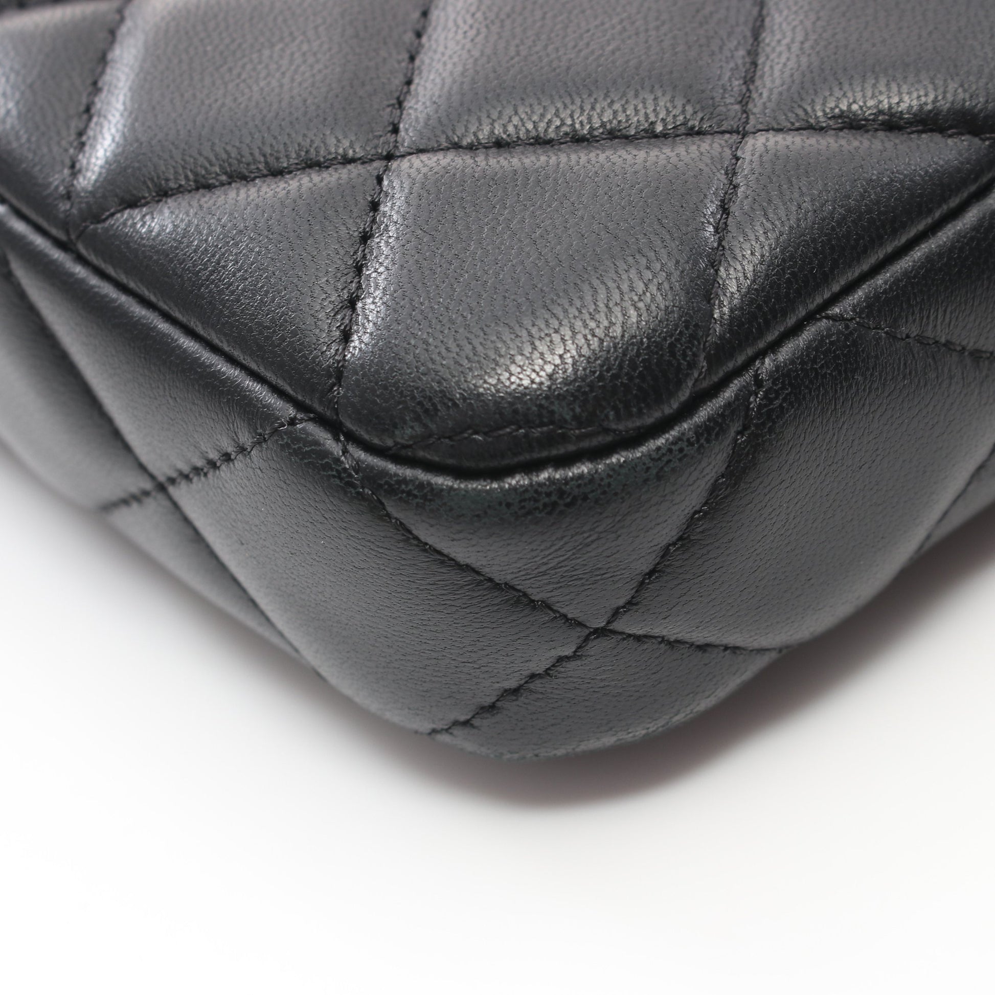 チェーンウォレット ラムスキン ブラック ゴールド金具 シャネル バッグ CHANEL
