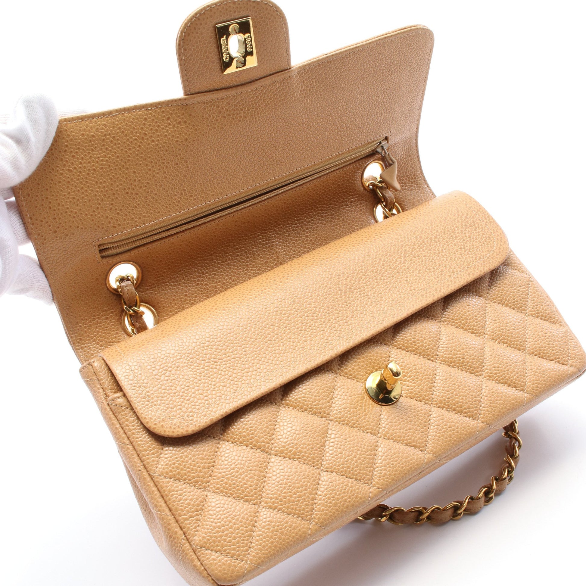 マトラッセ Wフラップ Wチェーンショルダーバッグ キャビアスキン ベージュ ゴールド金具 シャネル バッグ CHANEL
