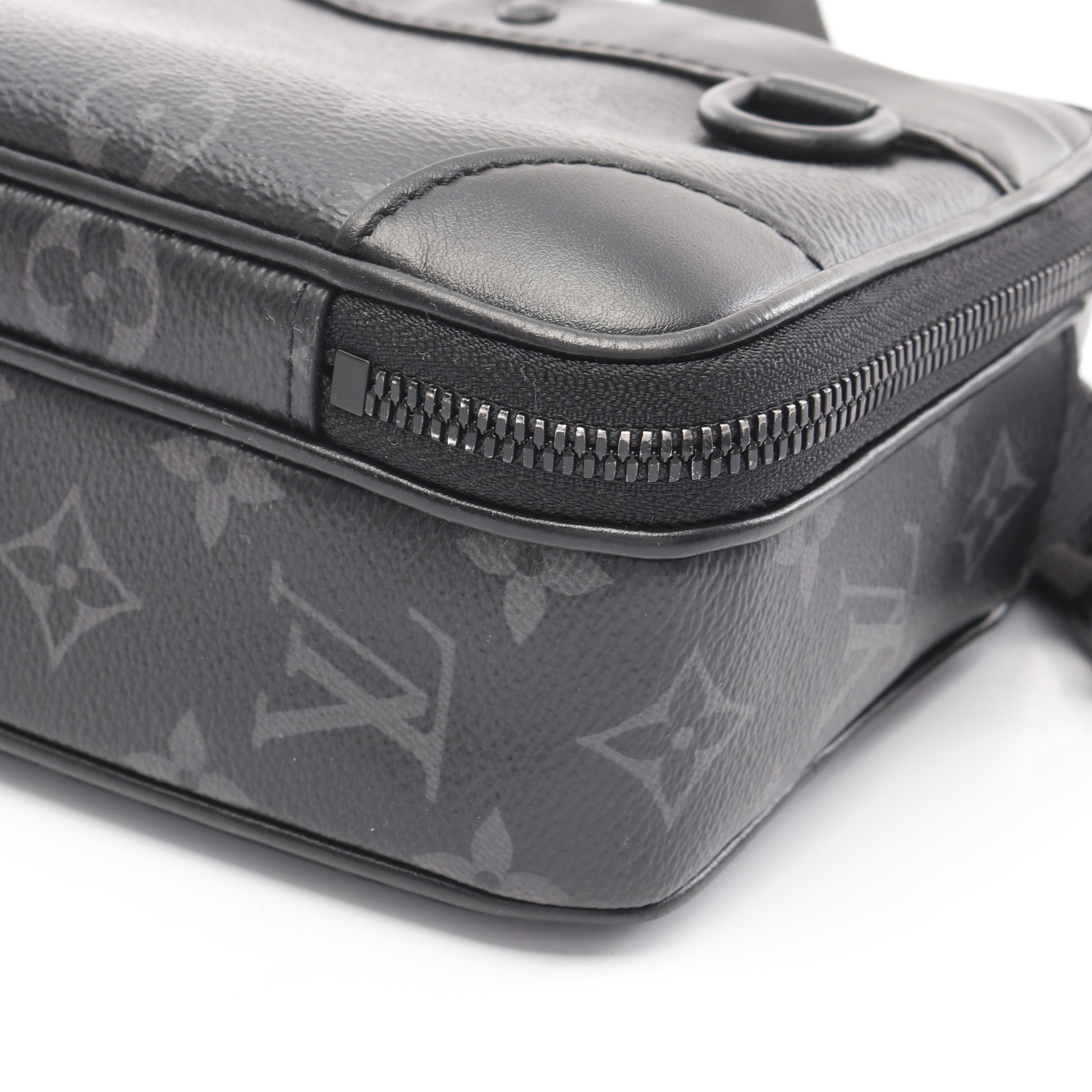 アルファ メッセンジャー モノグラムエクリプス ショルダーバッグ PVC レザー ブラック ルイヴィトン バッグ LOUIS VUITTON