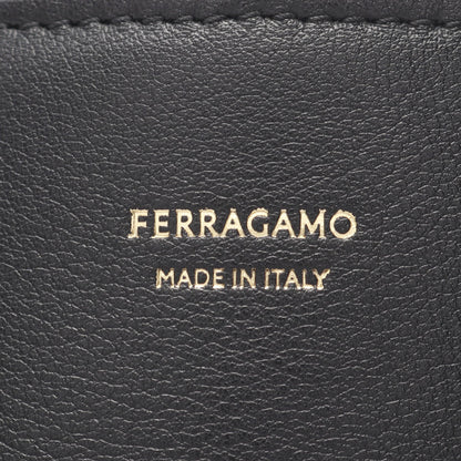 HUG ハグ ガンチーニ ワンショルダーバッグ レザー ブラック サルヴァトーレフェラガモ バッグ Salvatore Ferragamo