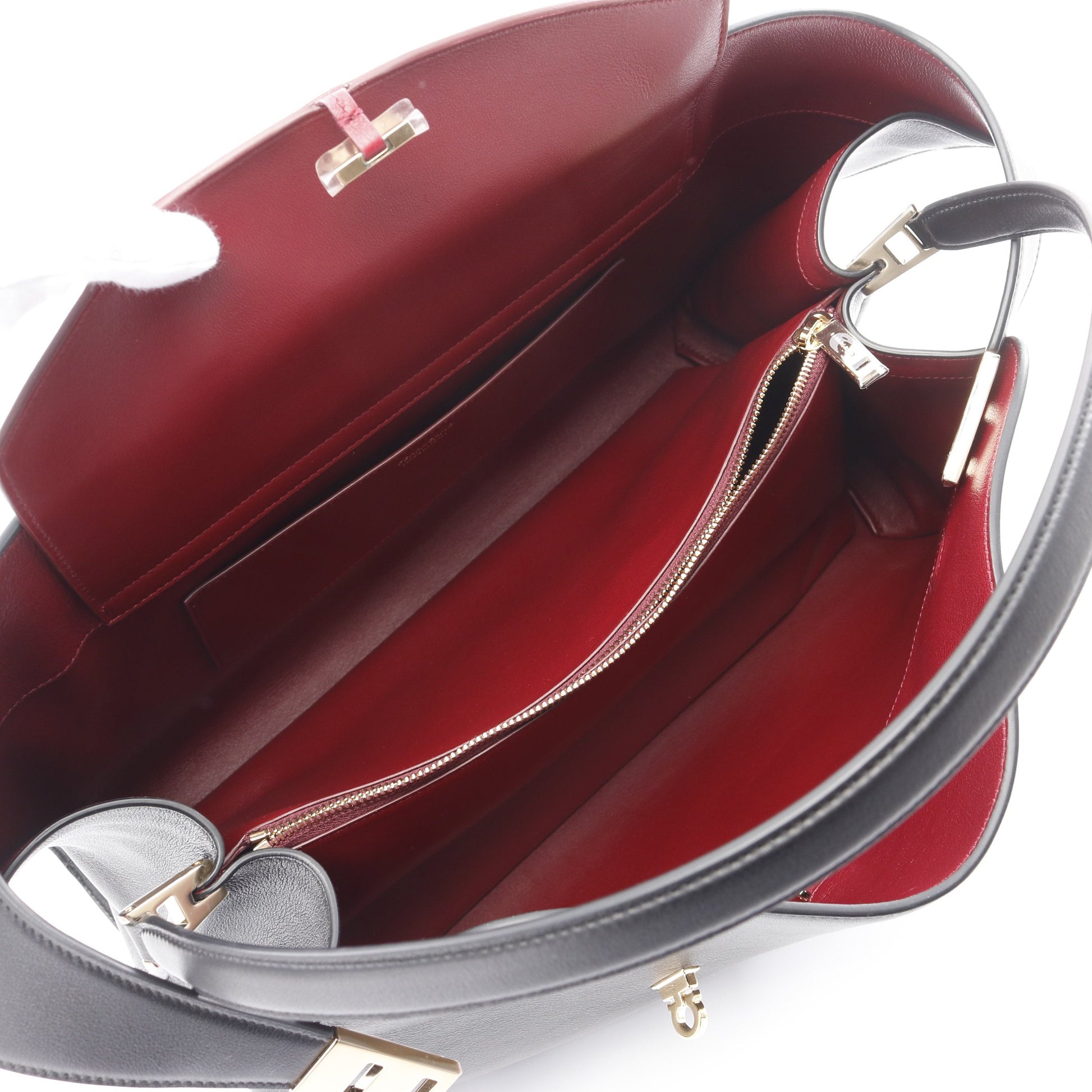 HUG ハグ ガンチーニ ワンショルダーバッグ レザー ブラック サルヴァトーレフェラガモ バッグ Salvatore Ferragamo