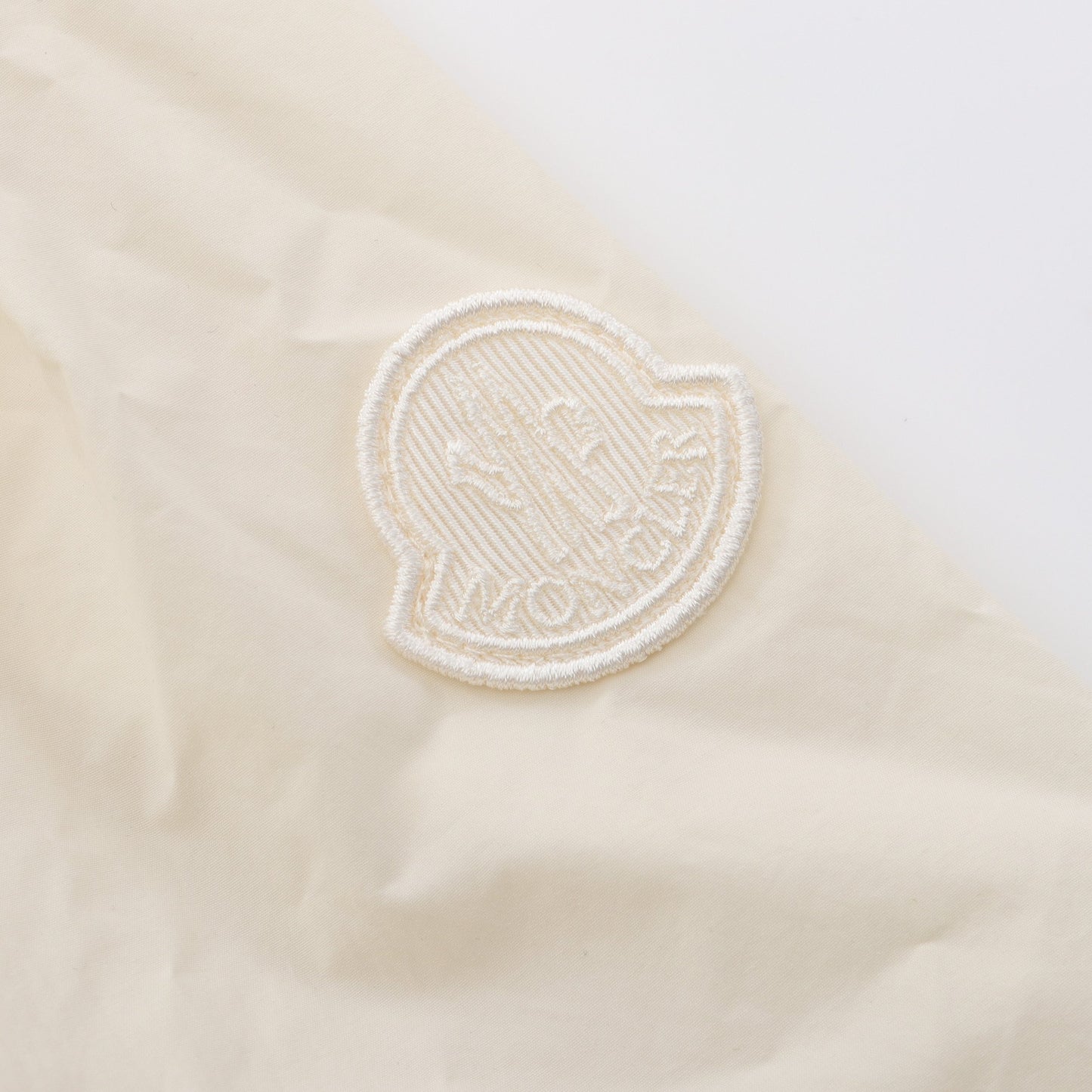 Vabre ナイロンジャケット ナイロン アイボリー フード付き モンクレール アウター MONCLER