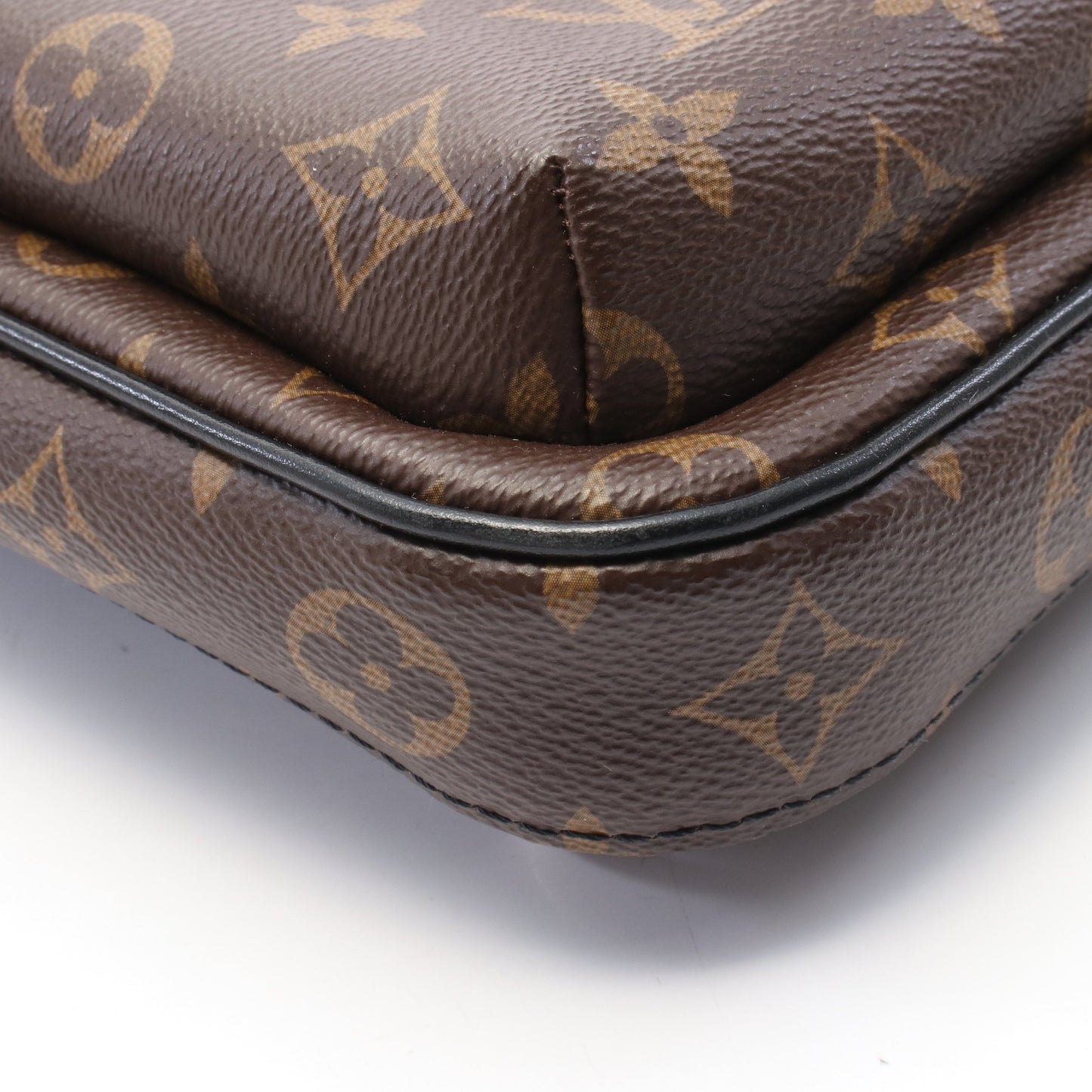 アヴェニュー スリングバッグ モノグラムマカサー ボディバッグ PVC レザー ブラウン ブラック ルイヴィトン バッグ LOUIS VUITTON