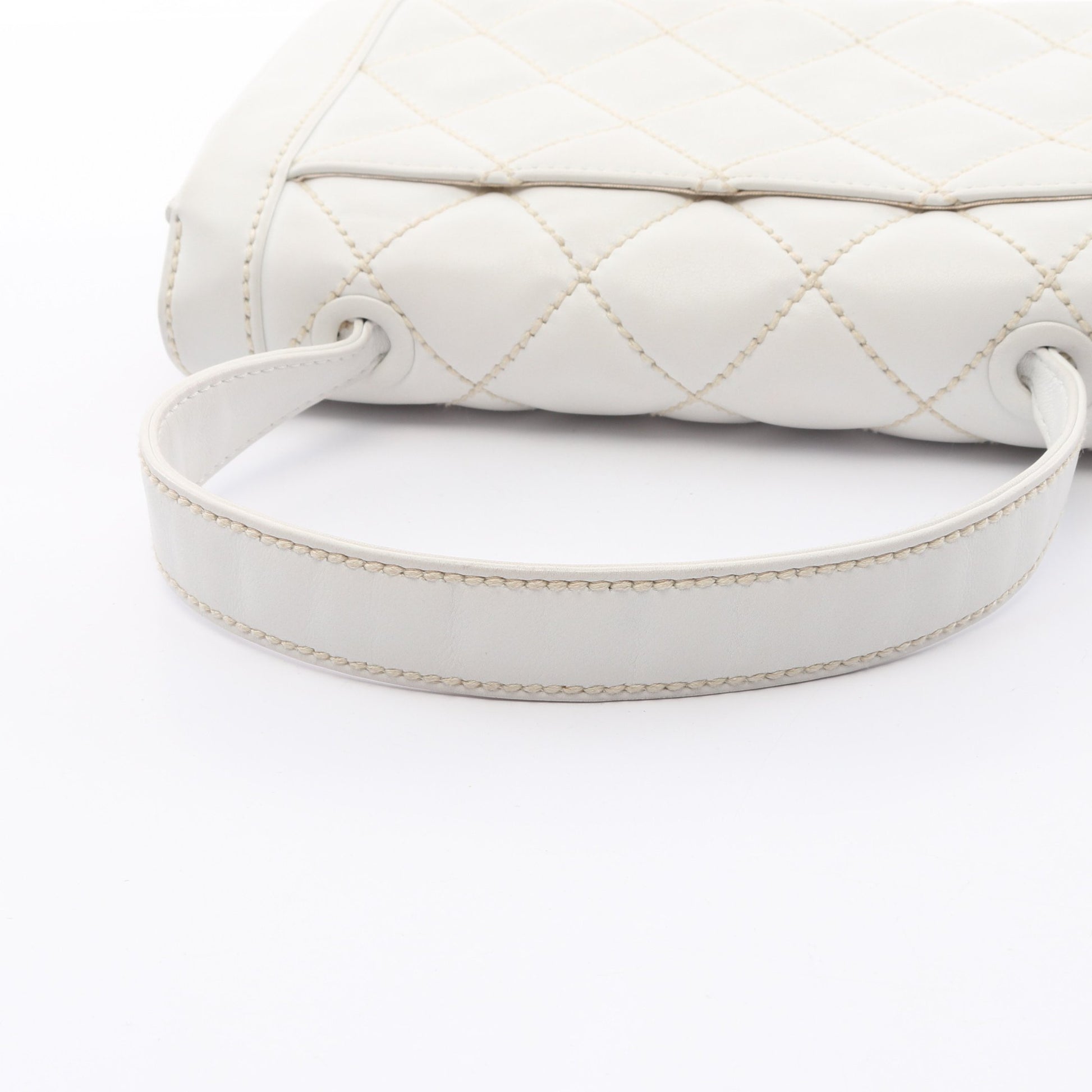 ワイルドステッチ トップハンドル ハンドバッグ レザー ホワイト ゴールド金具 シャネル バッグ CHANEL