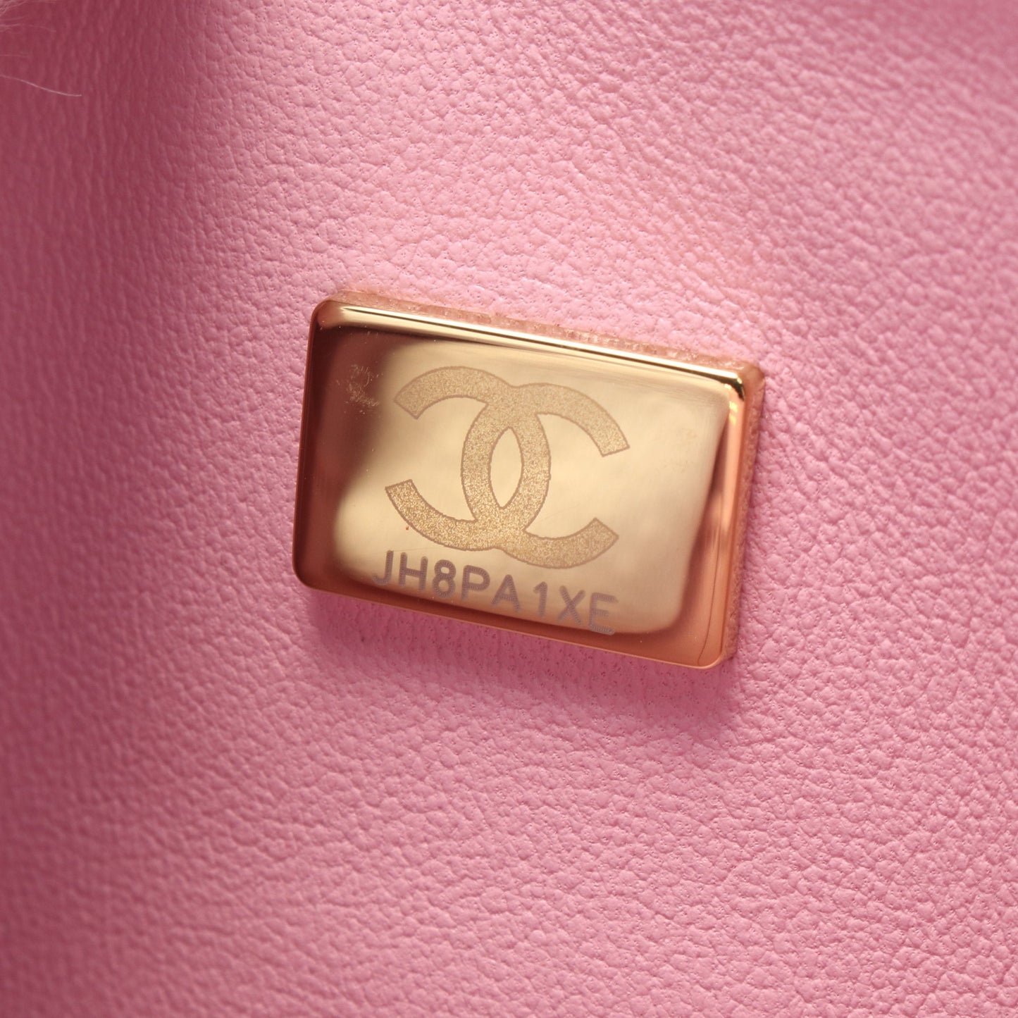マトラッセ Wフラップ Wチェーンショルダーバッグ キャビアスキン ピンク ゴールド金具 シャネル バッグ CHANEL