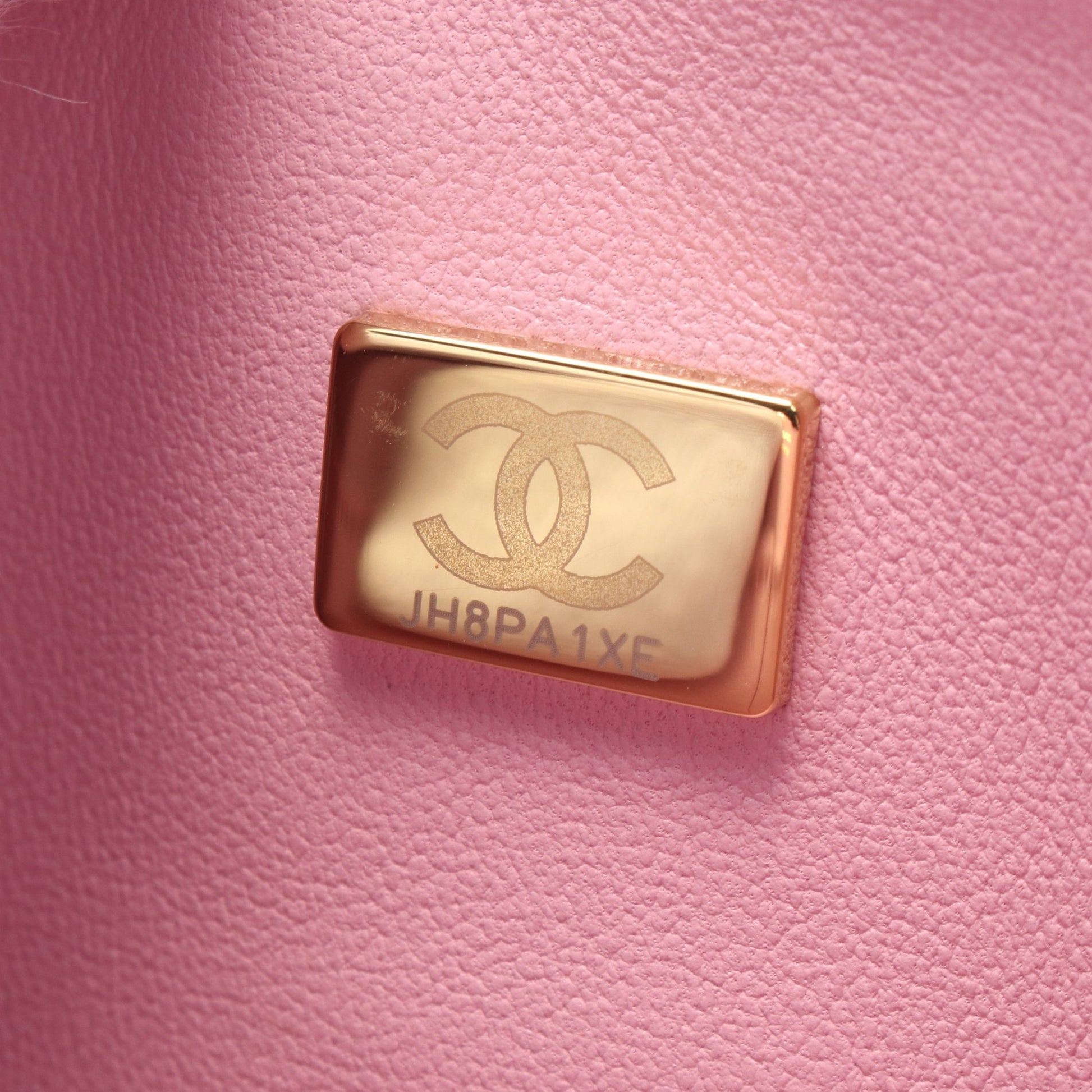 マトラッセ Wフラップ Wチェーンショルダーバッグ キャビアスキン ピンク ゴールド金具 シャネル バッグ CHANEL