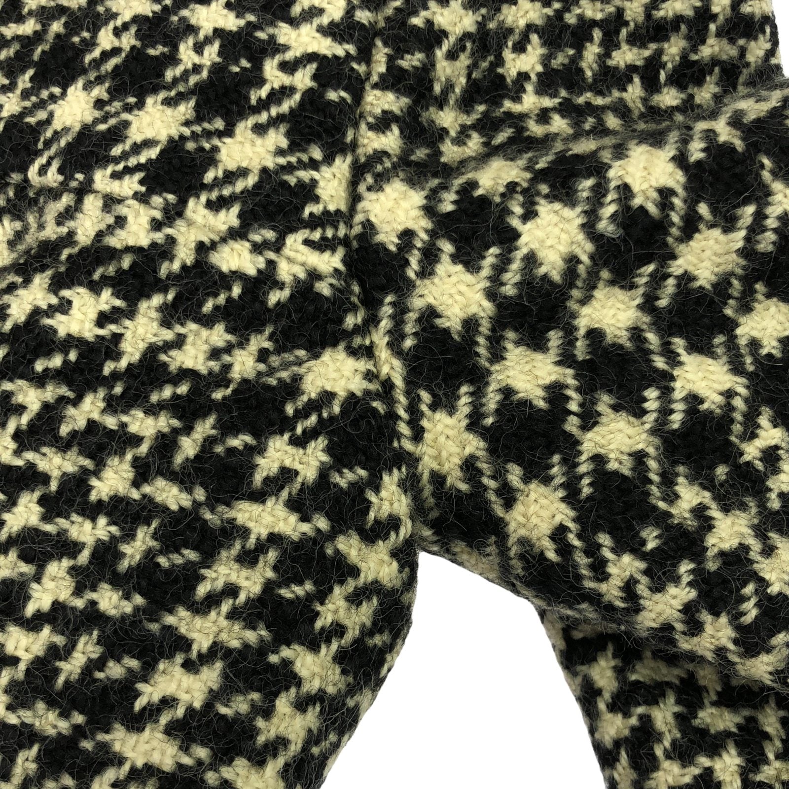 シックスティーン コート ブラック アイボリー 2M93C391Z コート