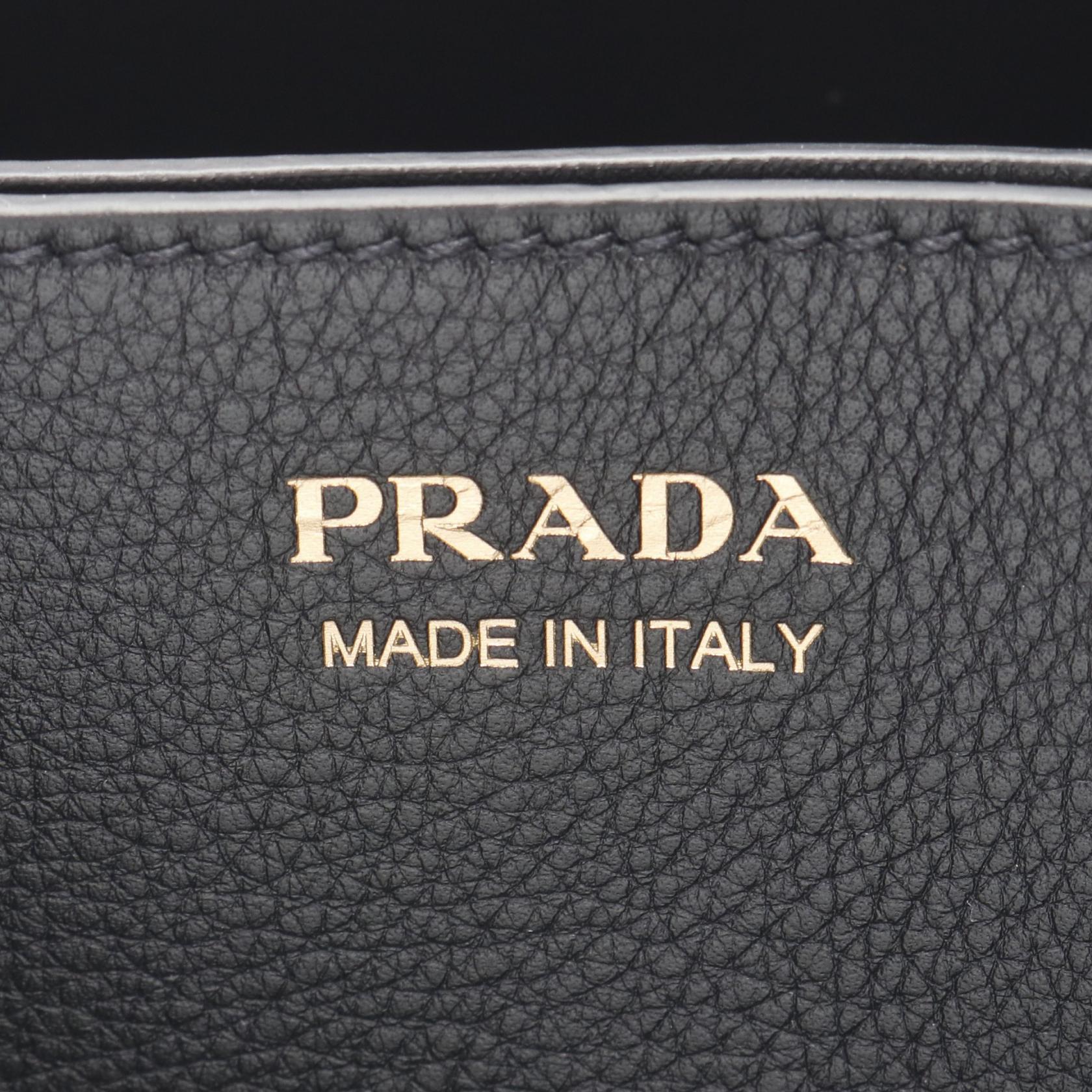 バックルダブルベルト ミディアム ハンドバッグ レザー ブラック プラダ バッグ PRADA