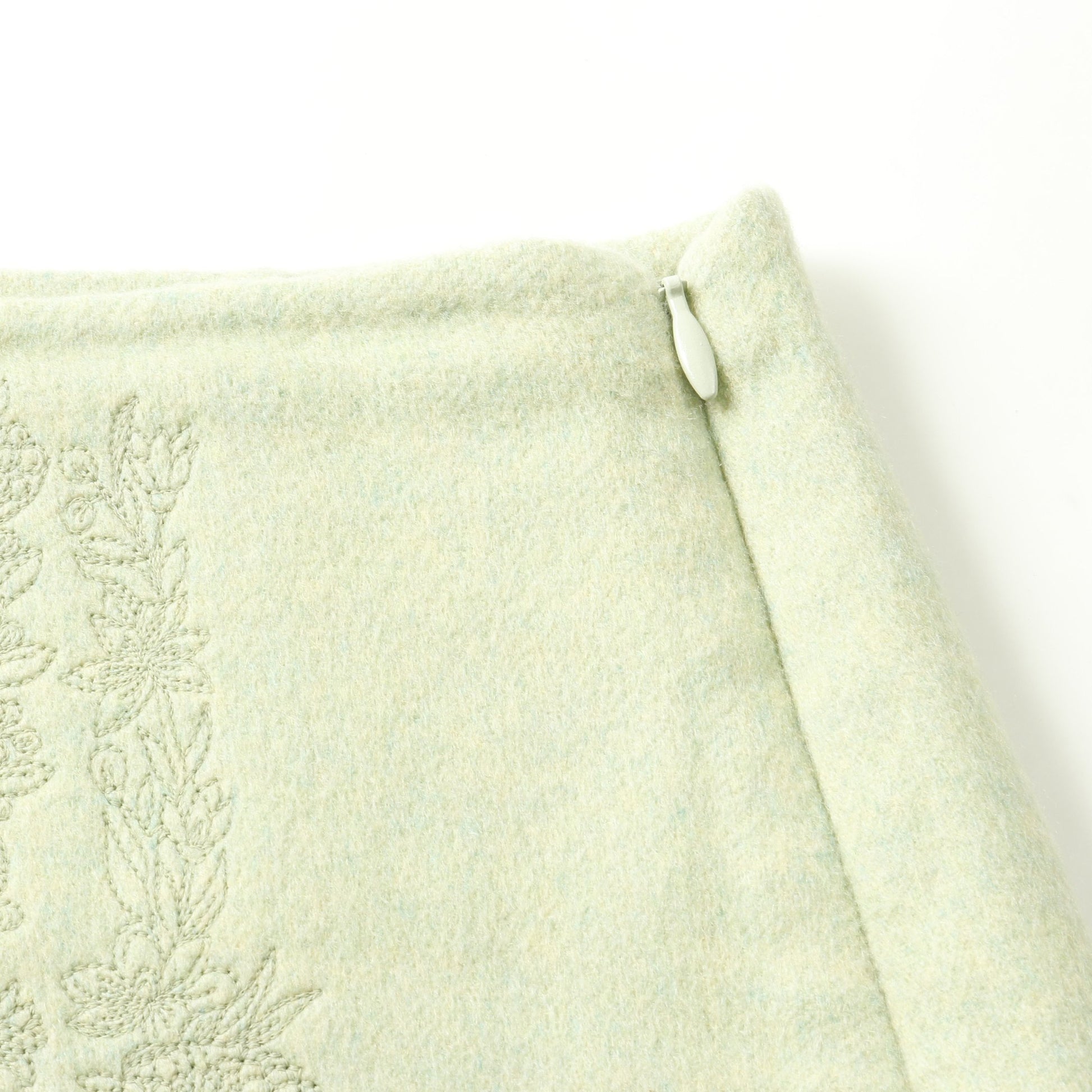 ミニ スカート 花柄 刺繍 カシミヤ ライトグリーン エルメス ボトムス HERMES