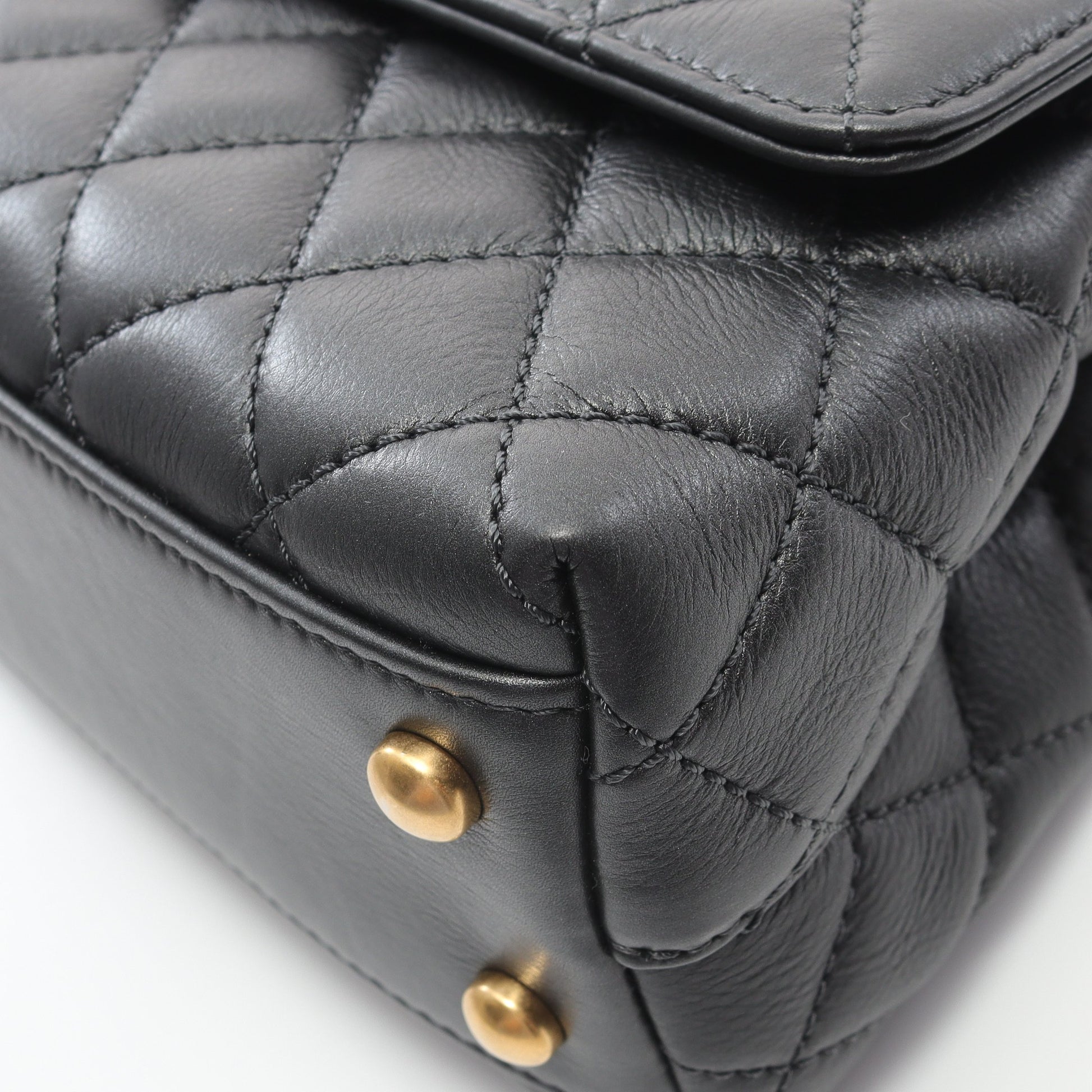 ココハンドル フラップ マトラッセ ハンドバッグ ラムスキン ブラック ゴールド金具 シャネル バッグ CHANEL