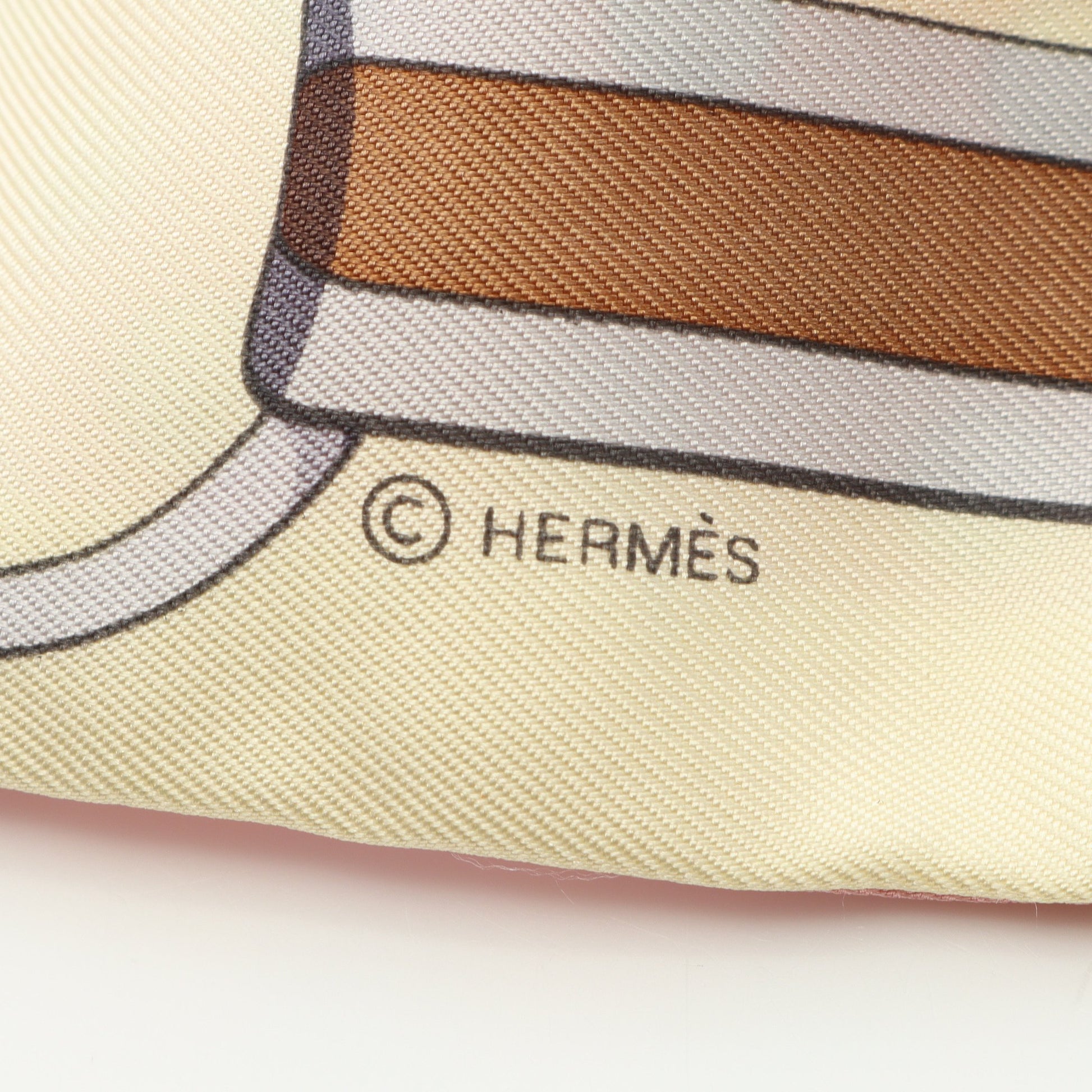 ツイリー GRAND TRALALA リボン スカーフ シルク ライトベージュ マルチカラー エルメス 財布・小物 HERMES