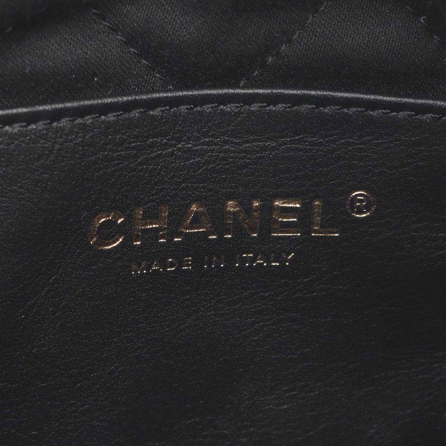 CHANEL 22 ミニ チェーンショルダーバッグ レザー ブラック ゴールド金具 2WAY シャネル バッグ CHANEL
