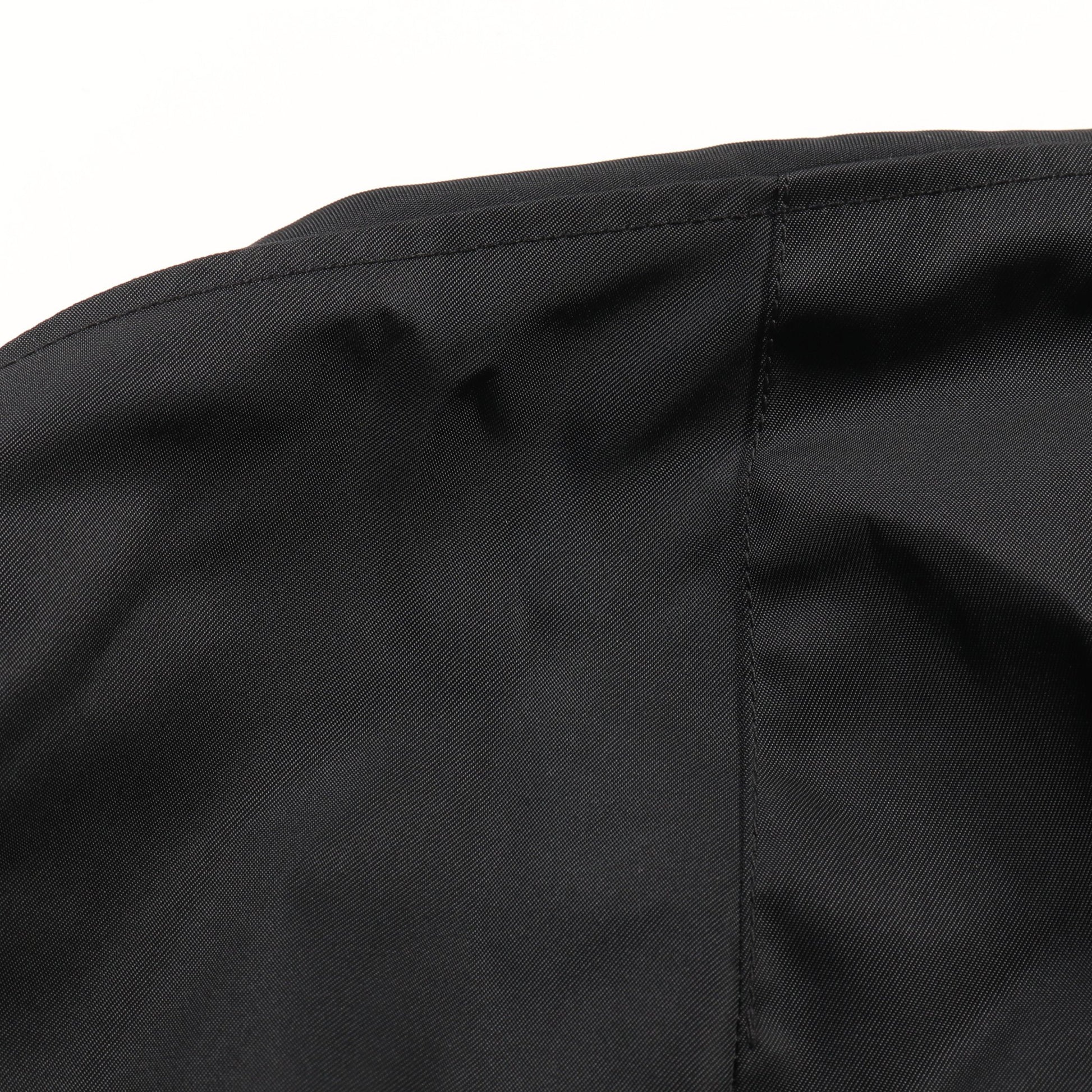 Re-Nylon ボンバージャケット ナイロン ブラック 三角プレート プラダ アウター PRADA