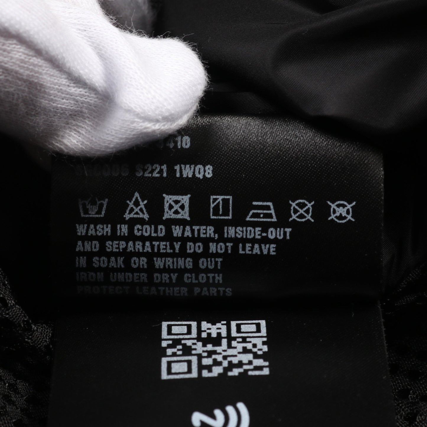 Re-Nylon ボンバージャケット ナイロン ブラック 三角プレート プラダ アウター PRADA