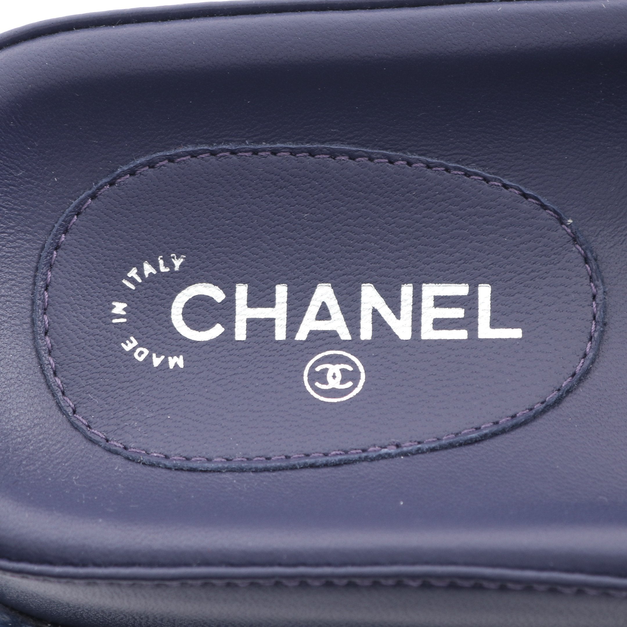 スライドサンダル ロゴ レザー ダークネイビー マルチカラー シャネル