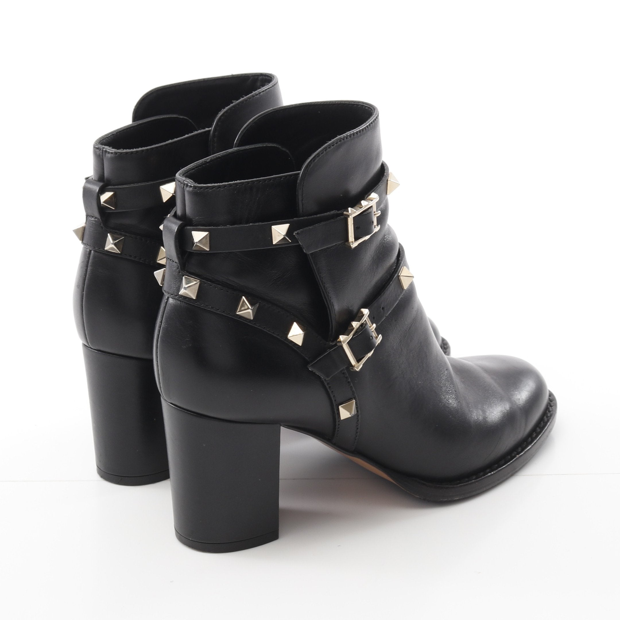 ヴァレンティノガラヴァーニ ショートブーツ ロックスタッズ レザー ショート ブーツ レザー ブラック ロックスタッズ