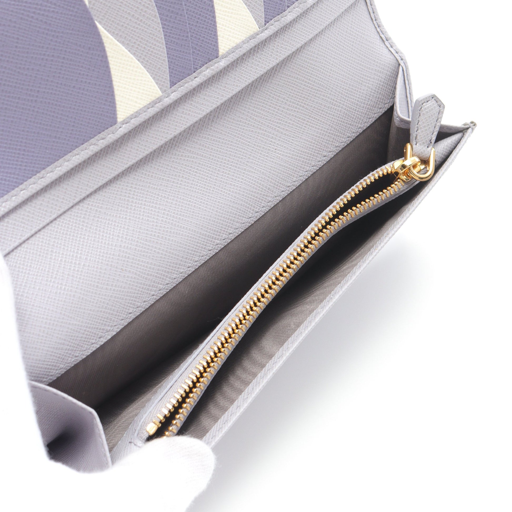 プラダ PRADA SOFT LUX 三つ折り長財布 財布 レザー グレー系  