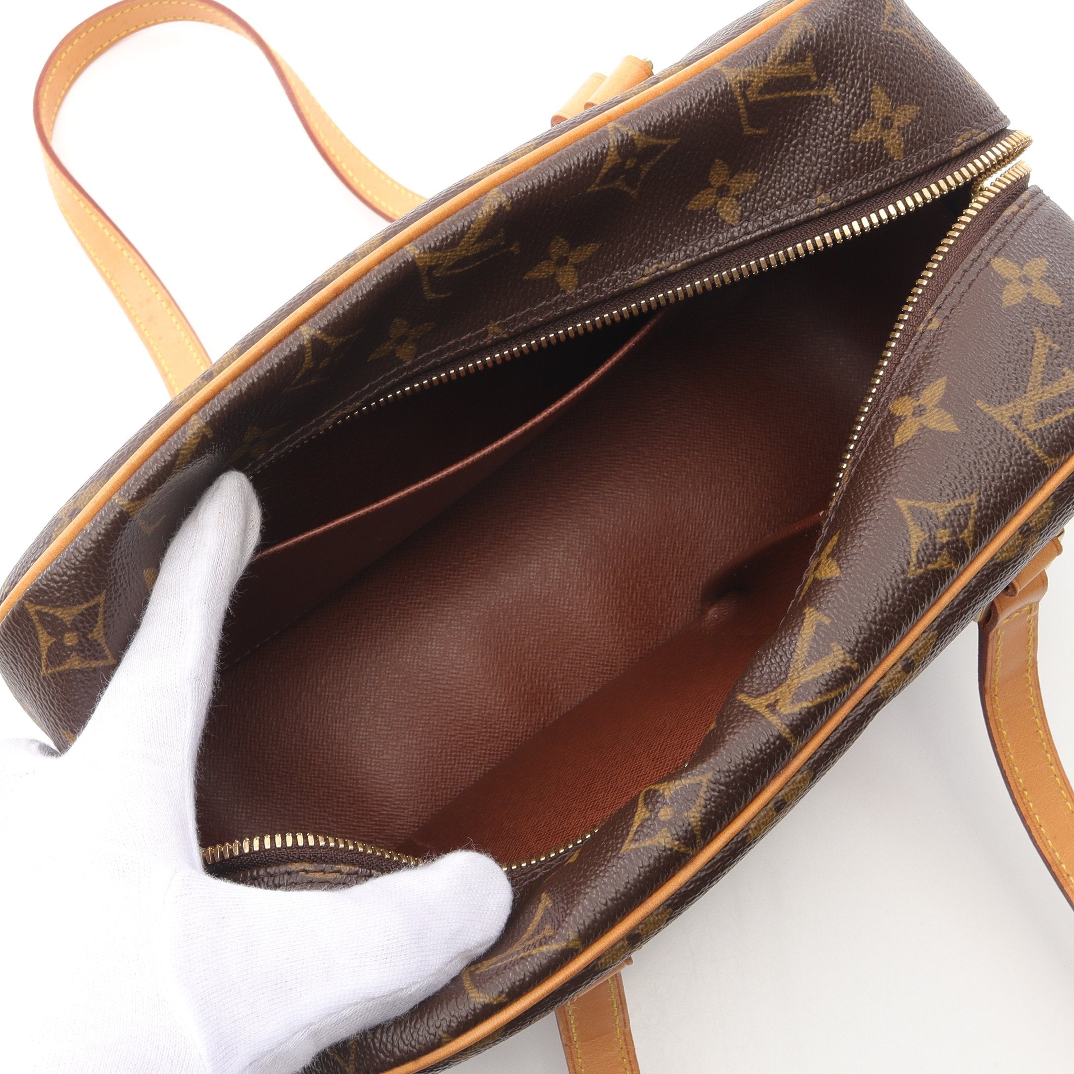 Louis Vuitton モノグラム ショルダーバッグ シテ MM