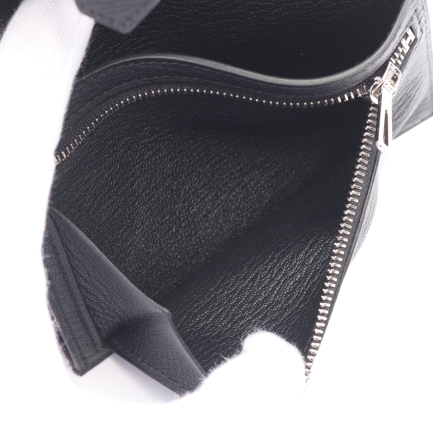 ベアンコンパクト ブラック 二つ折り財布 シェーブル ブラック シルバー金具 Z刻印 エルメス 財布・小物 HERMES