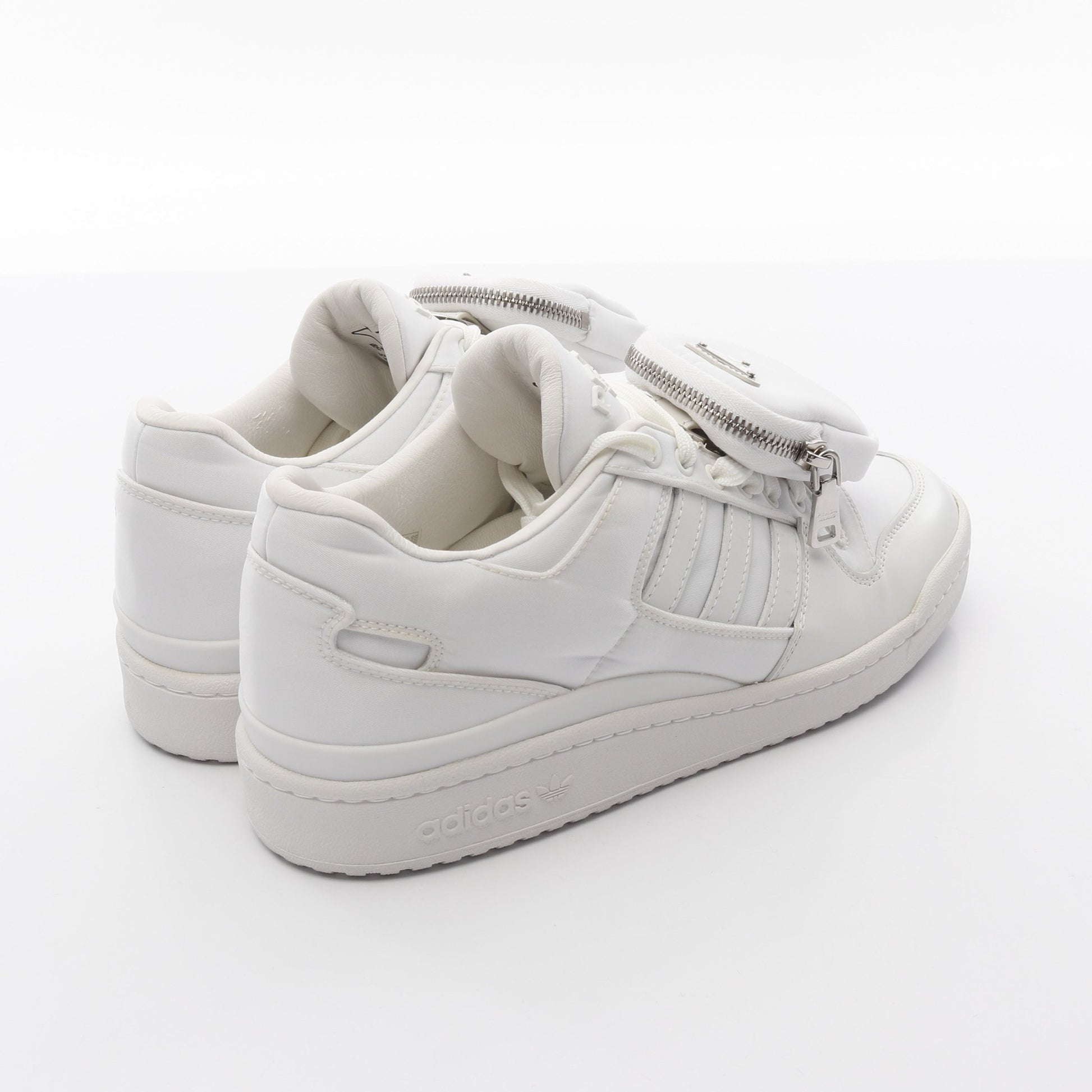 PRADA × adidas Re-Nylon FORUM LOW フォーラム ローカットスニーカー スニーカー ファブリック レザー ホワイト プラダ シューズ PRADA