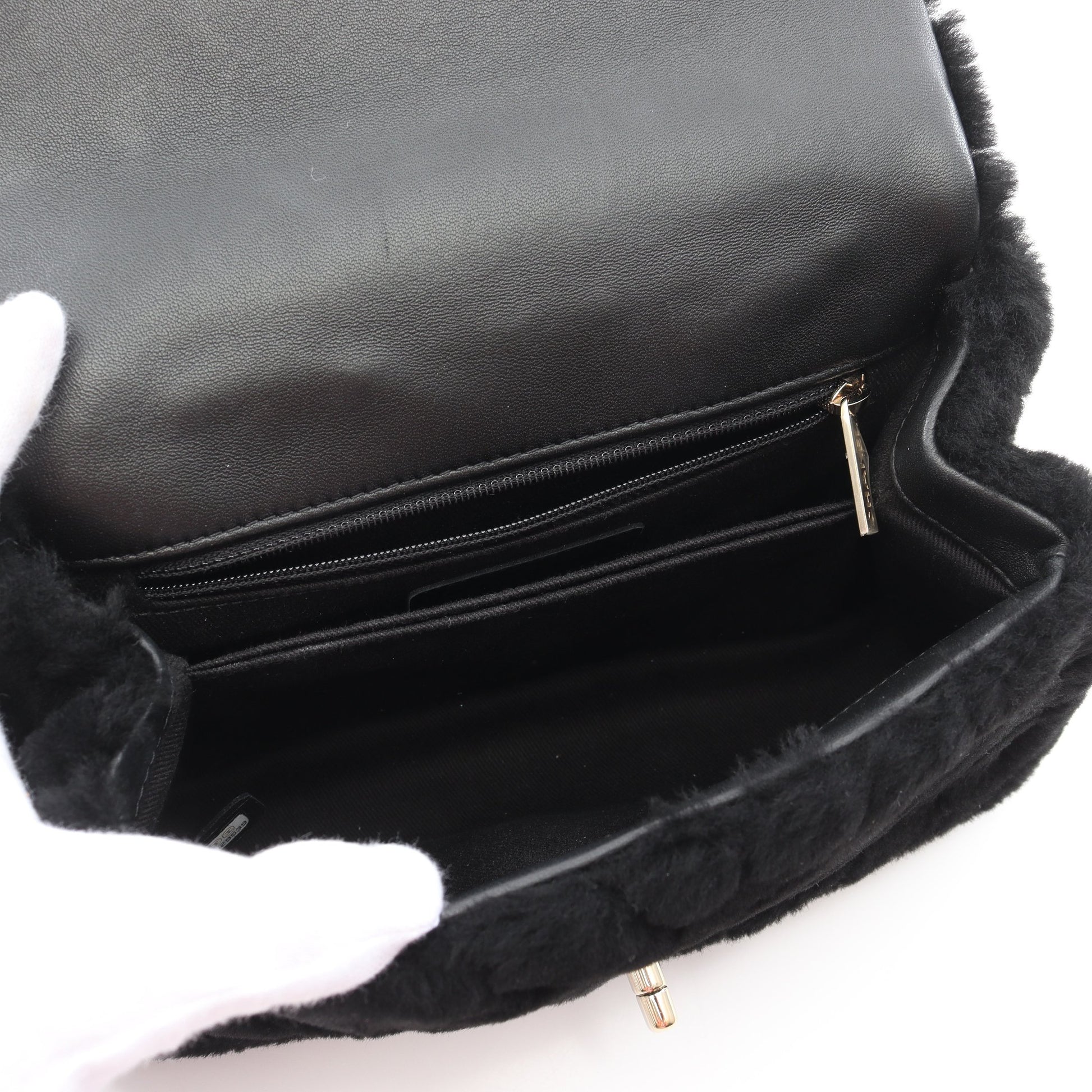 ココハンドル フラップ シェブロン Vステッチ ハンドバッグ ファー ブラック ゴールド金具 2WAY シャネル バッグ CHANEL