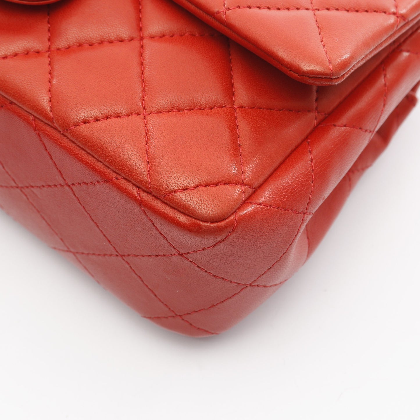 マトラッセ Wチェーンショルダーバッグ ラムスキン レッド シルバー金具 シャネル バッグ CHANEL