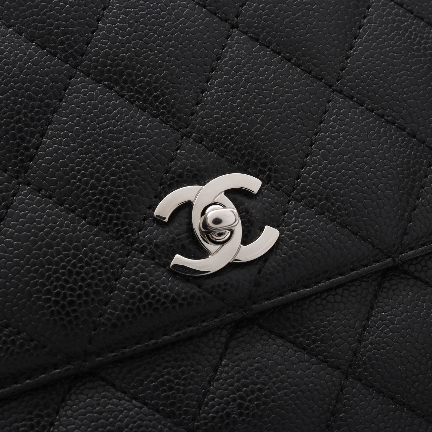 マトラッセ トップハンドルバッグ ハンドバッグ キャビアスキン ブラック シルバー金具 シャネル バッグ CHANEL