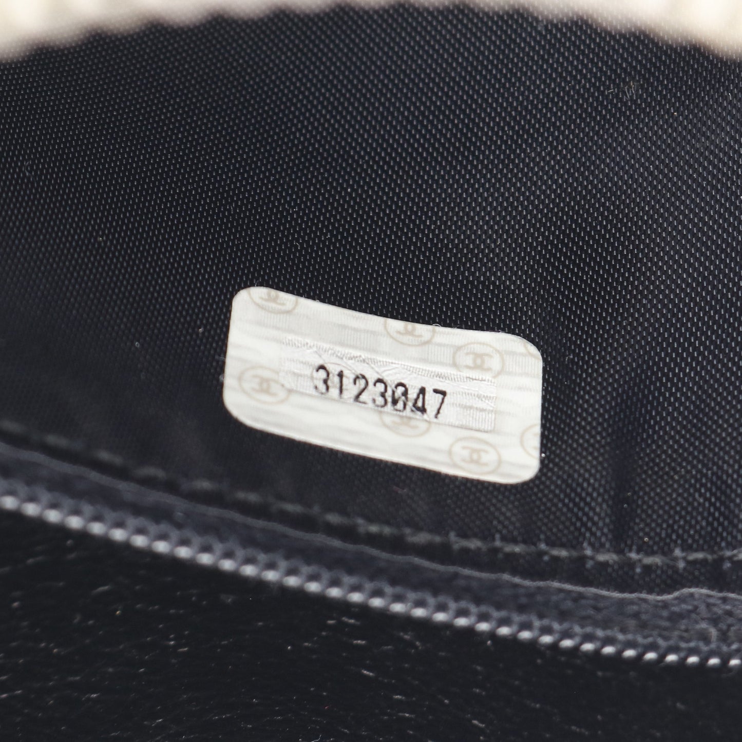 トリプルココマーク チェーンショルダーバッグ キャビアスキン ブラック ゴールド金具 シャネル バッグ CHANEL