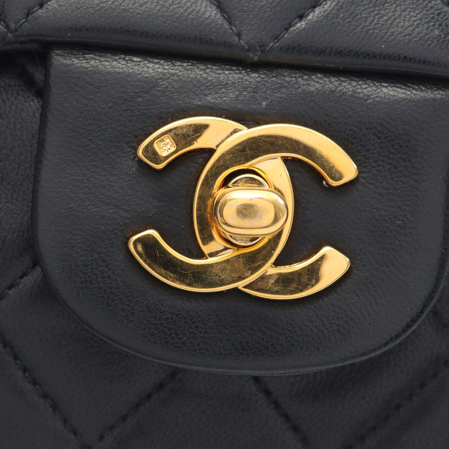 マトラッセ Wフラップ Wチェーンショルダーバッグ ラムスキン ブラック ゴールド金具 ヴィンテージ シャネル バッグ CHANEL