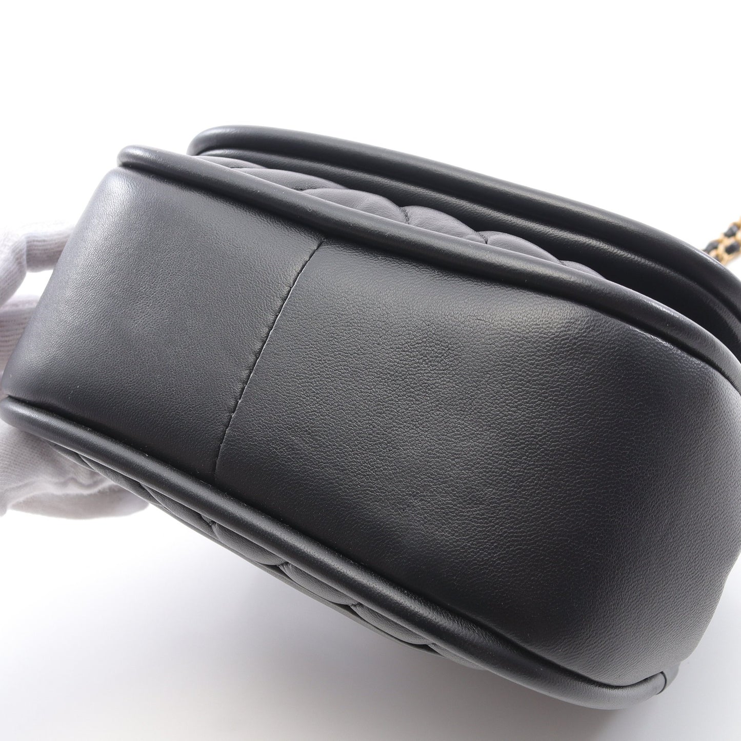 Vステッチ シェブロン チェーンショルダーバッグ ラムスキン ブラック ゴールド金具 2WAY シャネル バッグ CHANEL