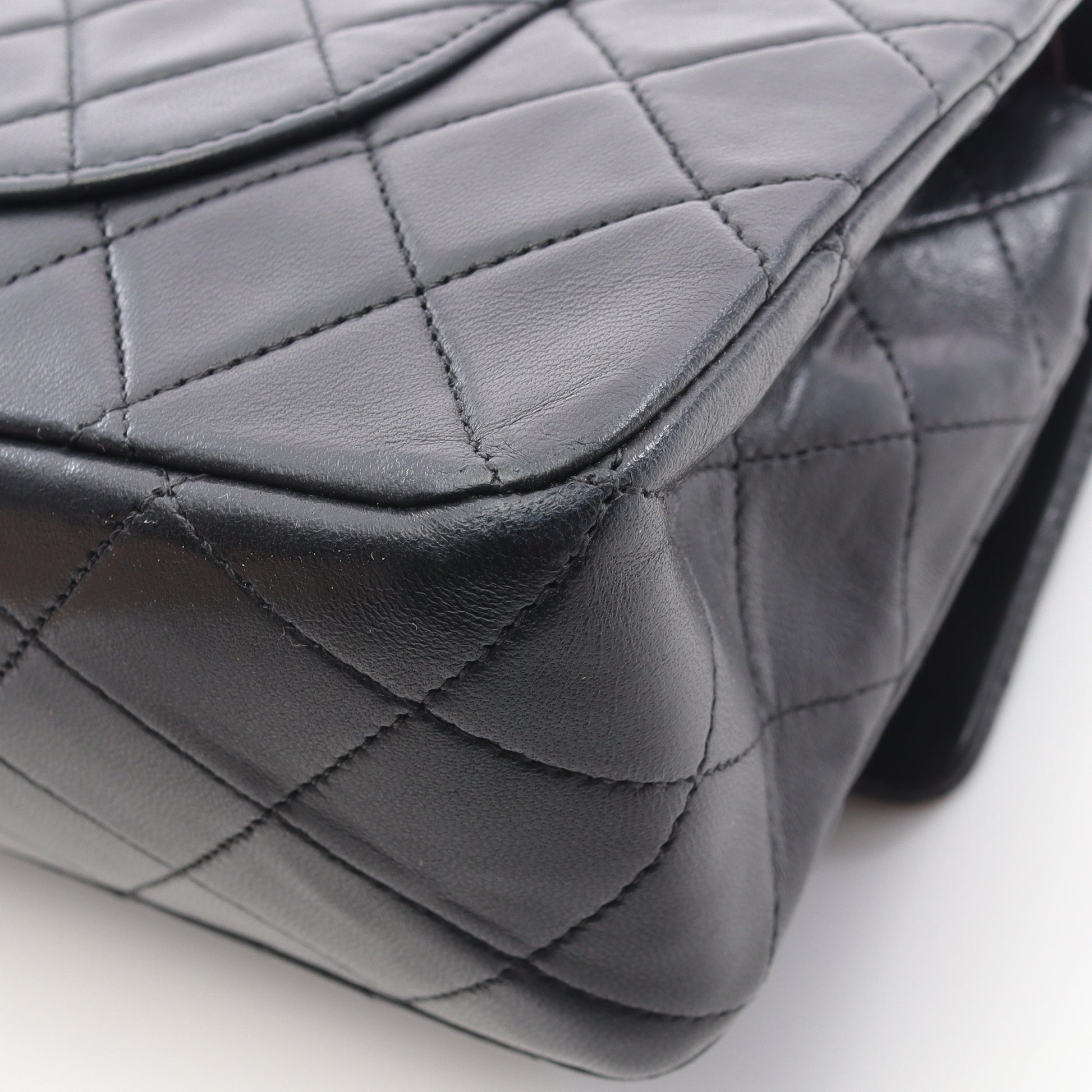 マトラッセ Wフラップ Wチェーンショルダーバッグ ラムスキン ブラック ゴールド金具 シャネル バッグ CHANEL