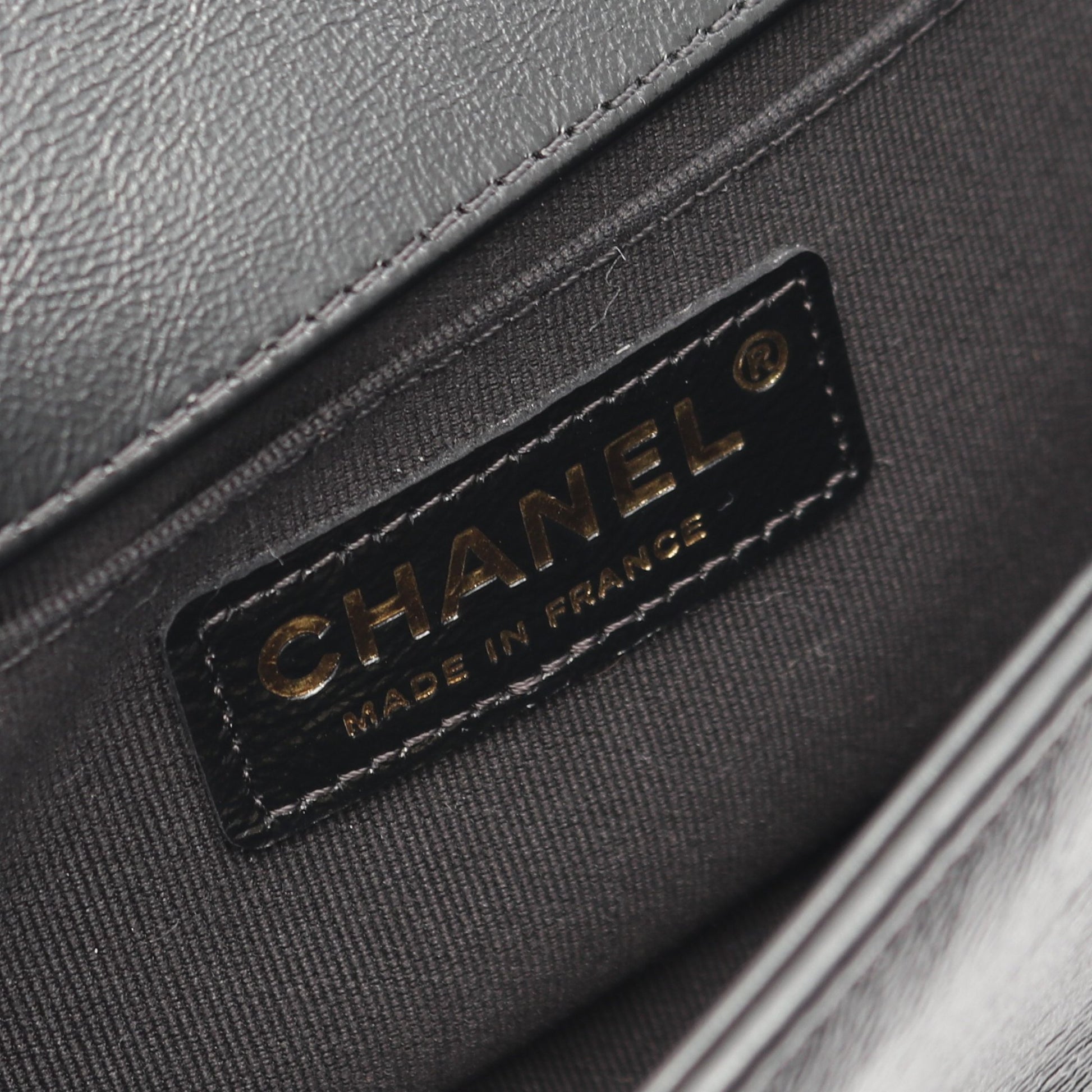 ボーイシャネル スモール チェーンショルダーバッグ レザー ブラック ゴールド ゴールド金具 シャネル バッグ CHANEL