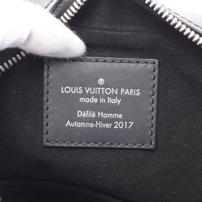 LOUIS VUITTON × Supreme ダヌーブPM エピ ノワール ショルダーバッグ レザー ブラック ルイヴィトン バッグ LOUIS VUITTON