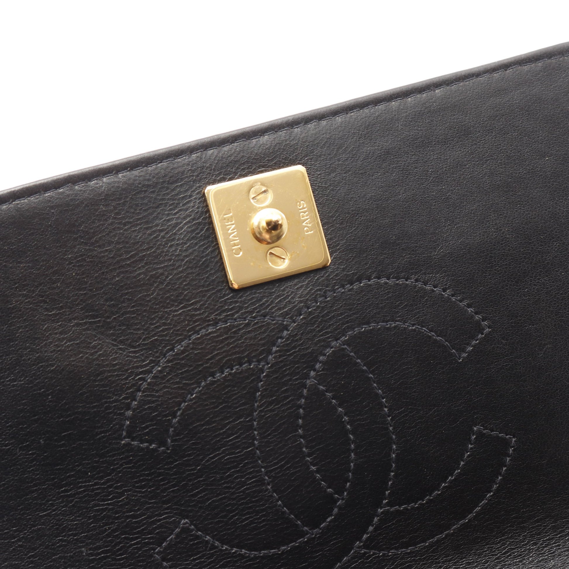 ミニマトラッセ フルフラップ チェーンショルダーバッグ ラムスキン ブラック ゴールド金具 シャネル バッグ CHANEL