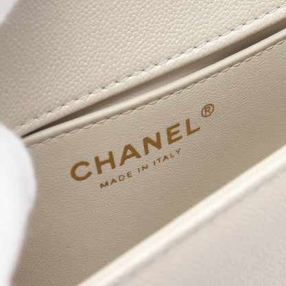 ボーイシャネル スモール チェーンショルダーバッグ キャビアスキン オフホワイト ゴールド金具 シャネル バッグ CHANEL