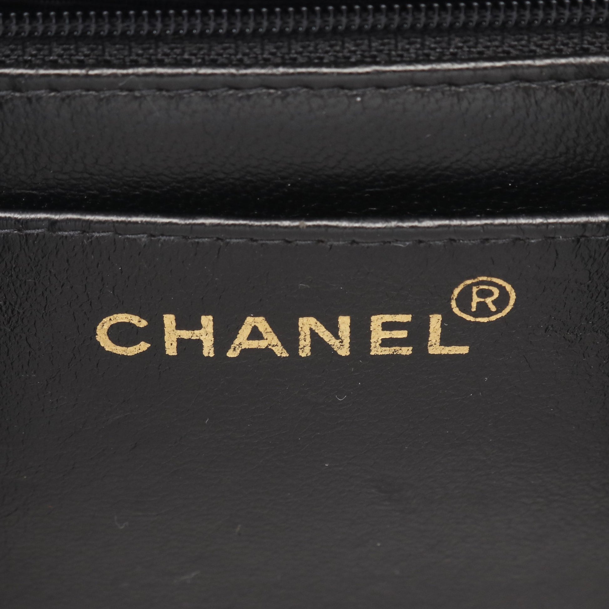 デカマトラッセ30 シングルフラップ Wチェーンショルダーバッグ ラムスキン ブラック ゴールド金具 シャネル バッグ CHANEL