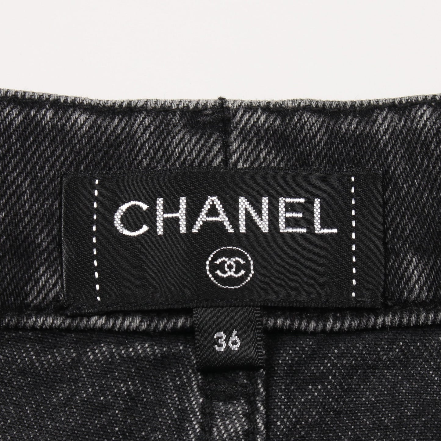 ワイド デニムパンツ ライオンボタン コットン グレー シャネル ボトムス CHANEL