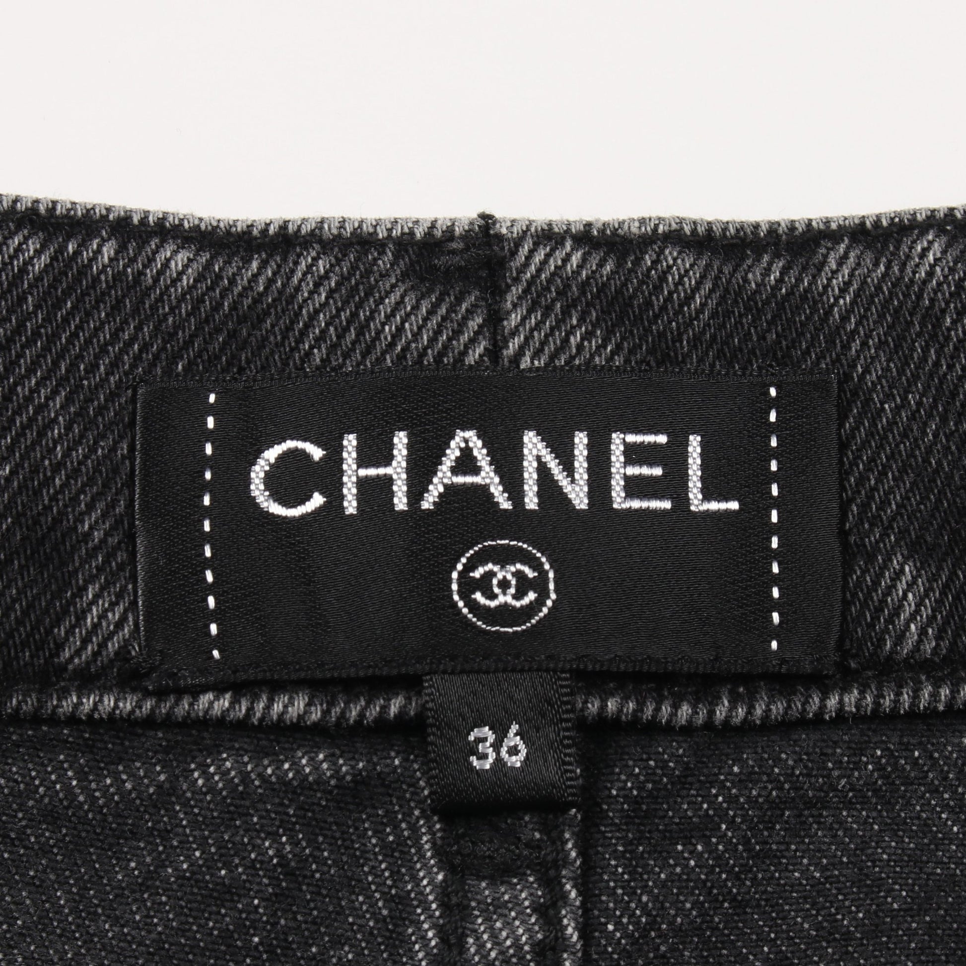 ワイド デニムパンツ ライオンボタン コットン グレー シャネル ボトムス CHANEL