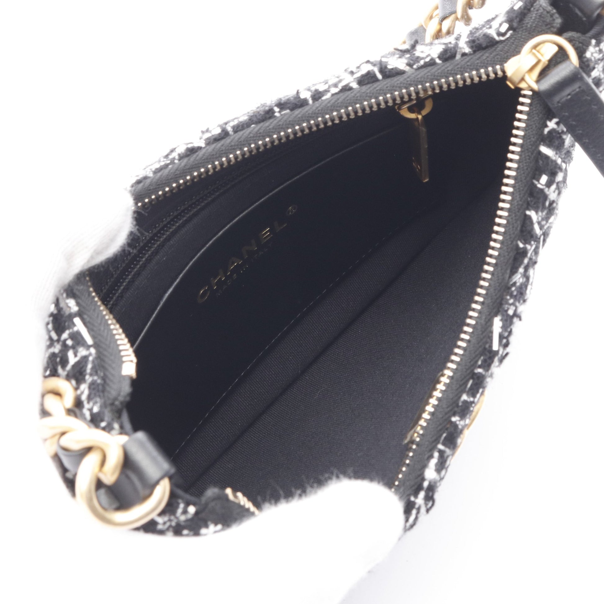 チェーンショルダーバッグ ラメ ツイード ブラック ホワイト シルバー ゴールド金具 シャネル バッグ CHANEL